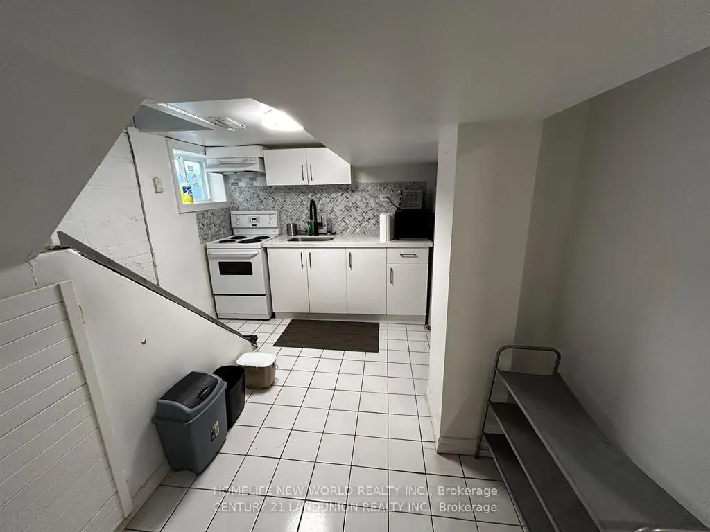 46 Arnold Street, #BSMT RM 2