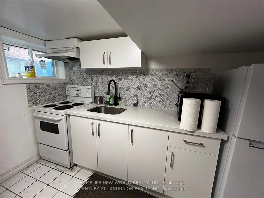 46 Arnold Street, #BSMT RM 2