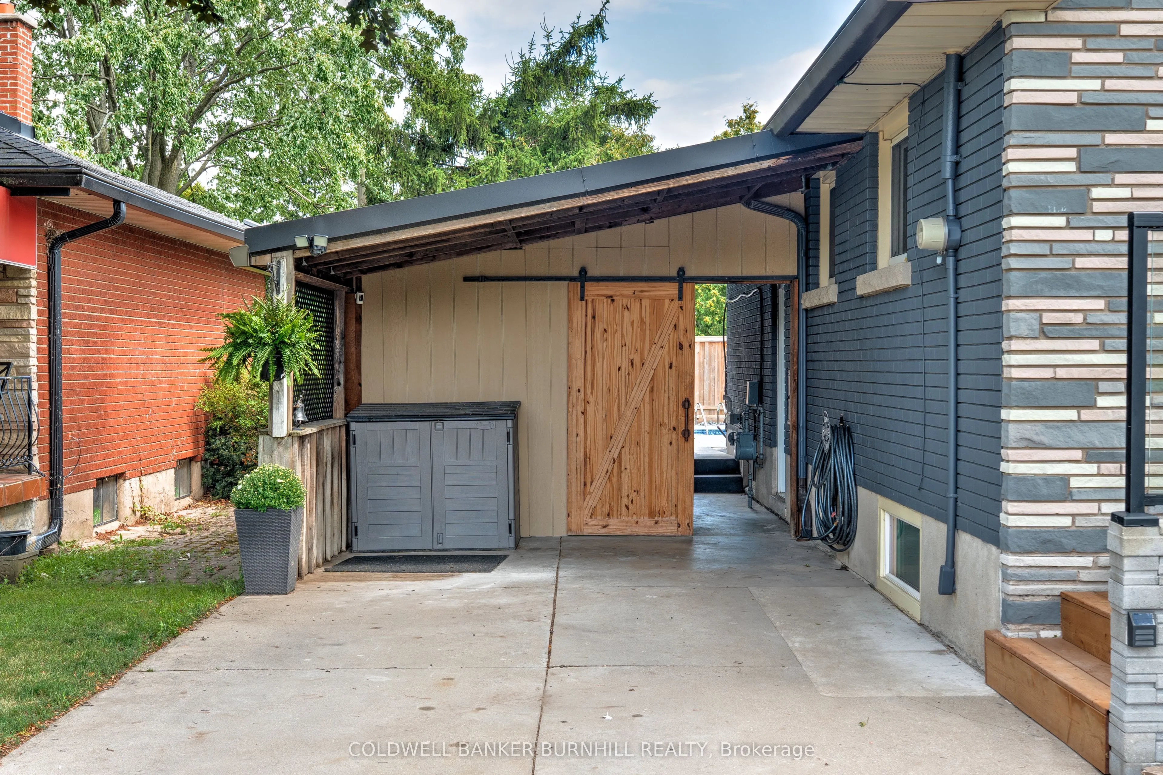 175 Kings Forest Drive