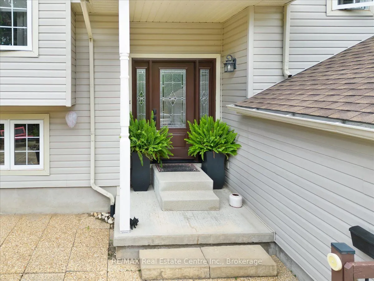 139 Gold Street