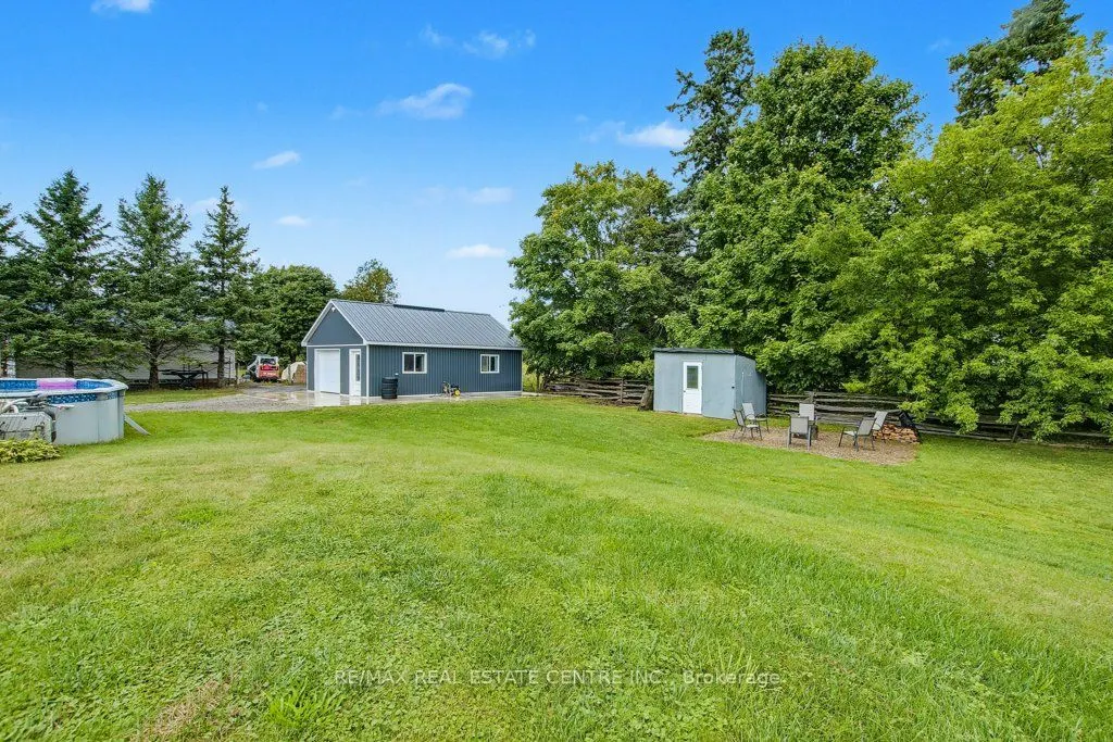 17 Deaken Drive