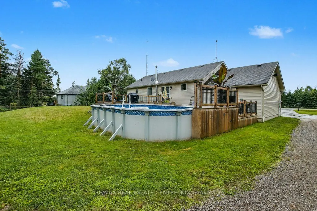 17 Deaken Drive