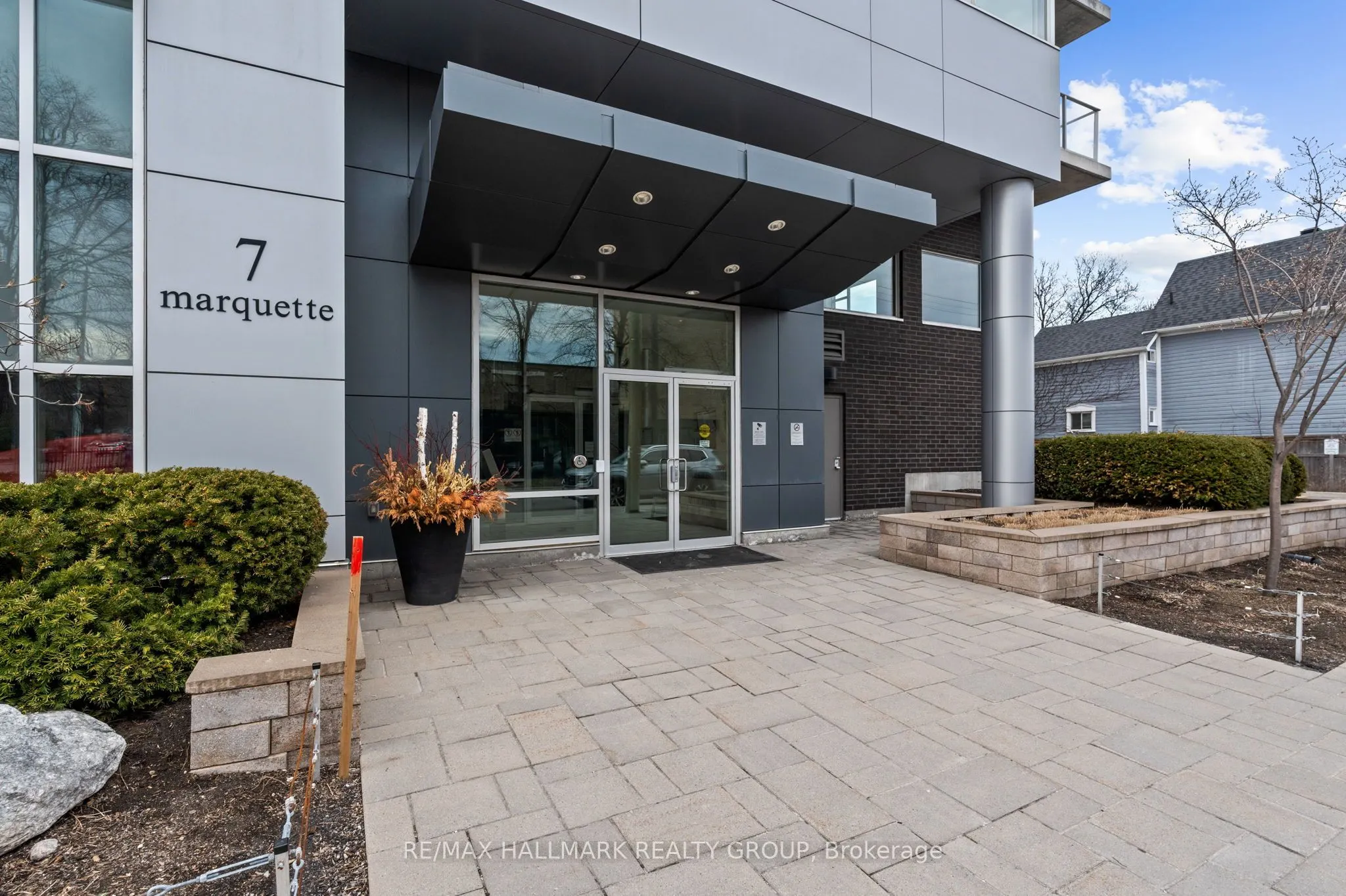 7 Marquette Avenue, #401