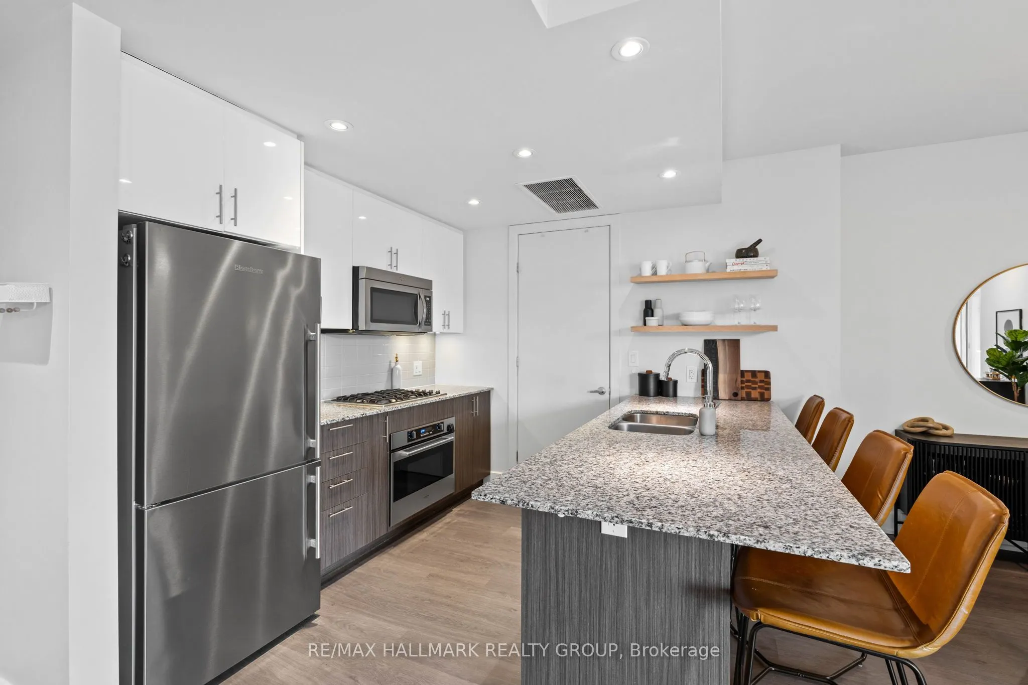7 Marquette Avenue, #401