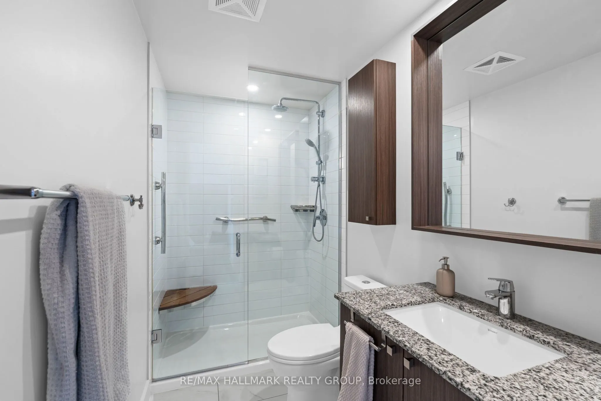 7 Marquette Avenue, #401