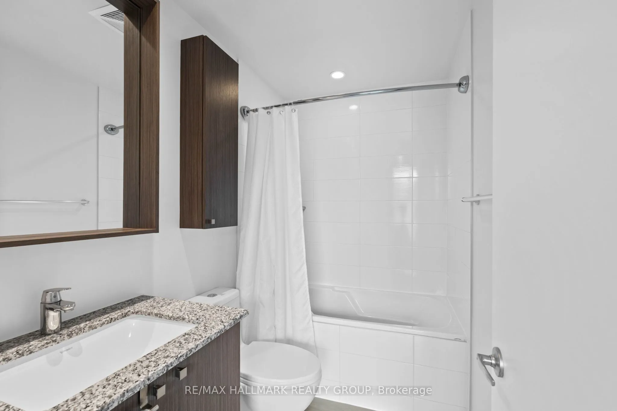 7 Marquette Avenue, #401