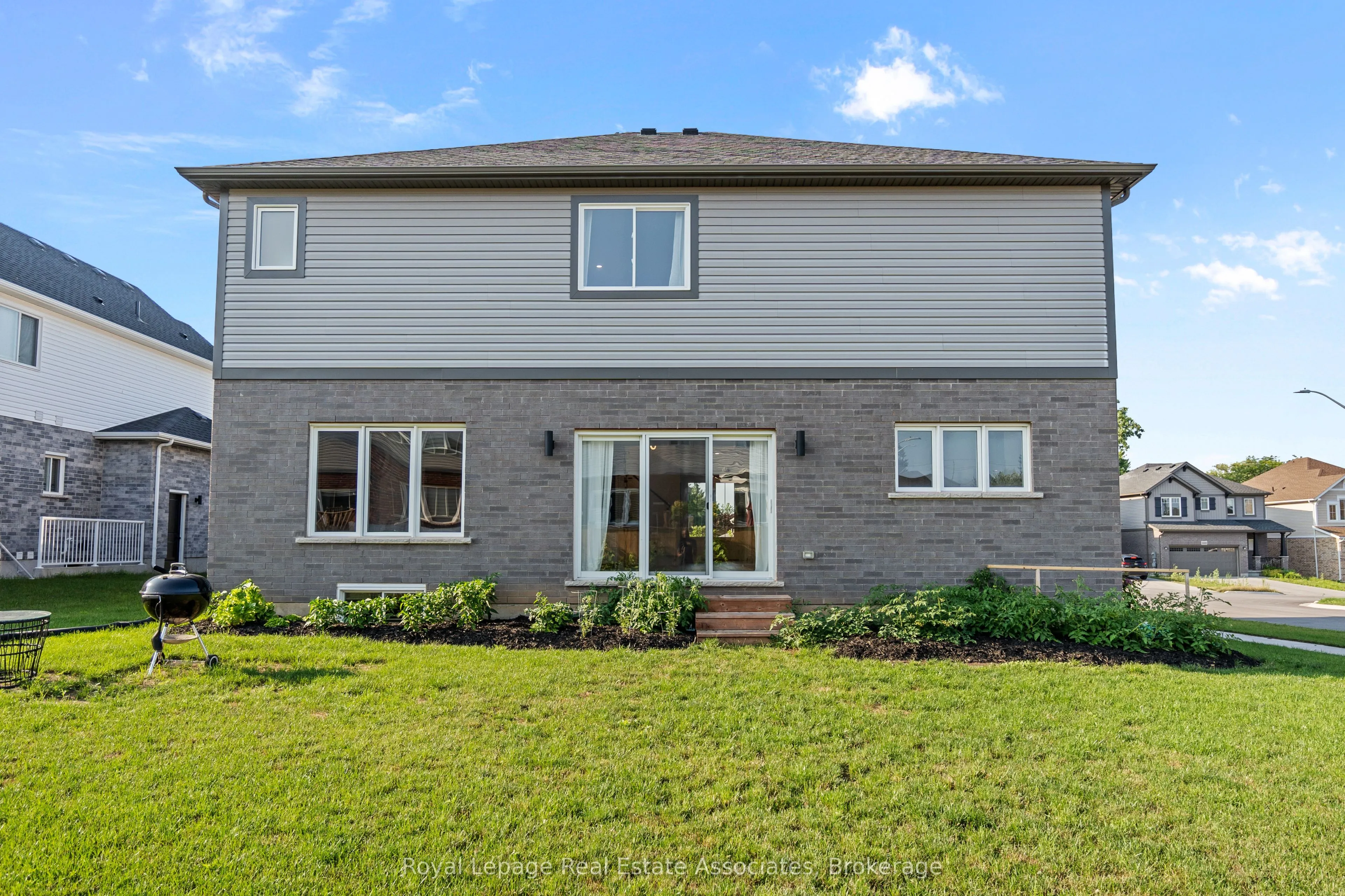 3601 Carolinia Court