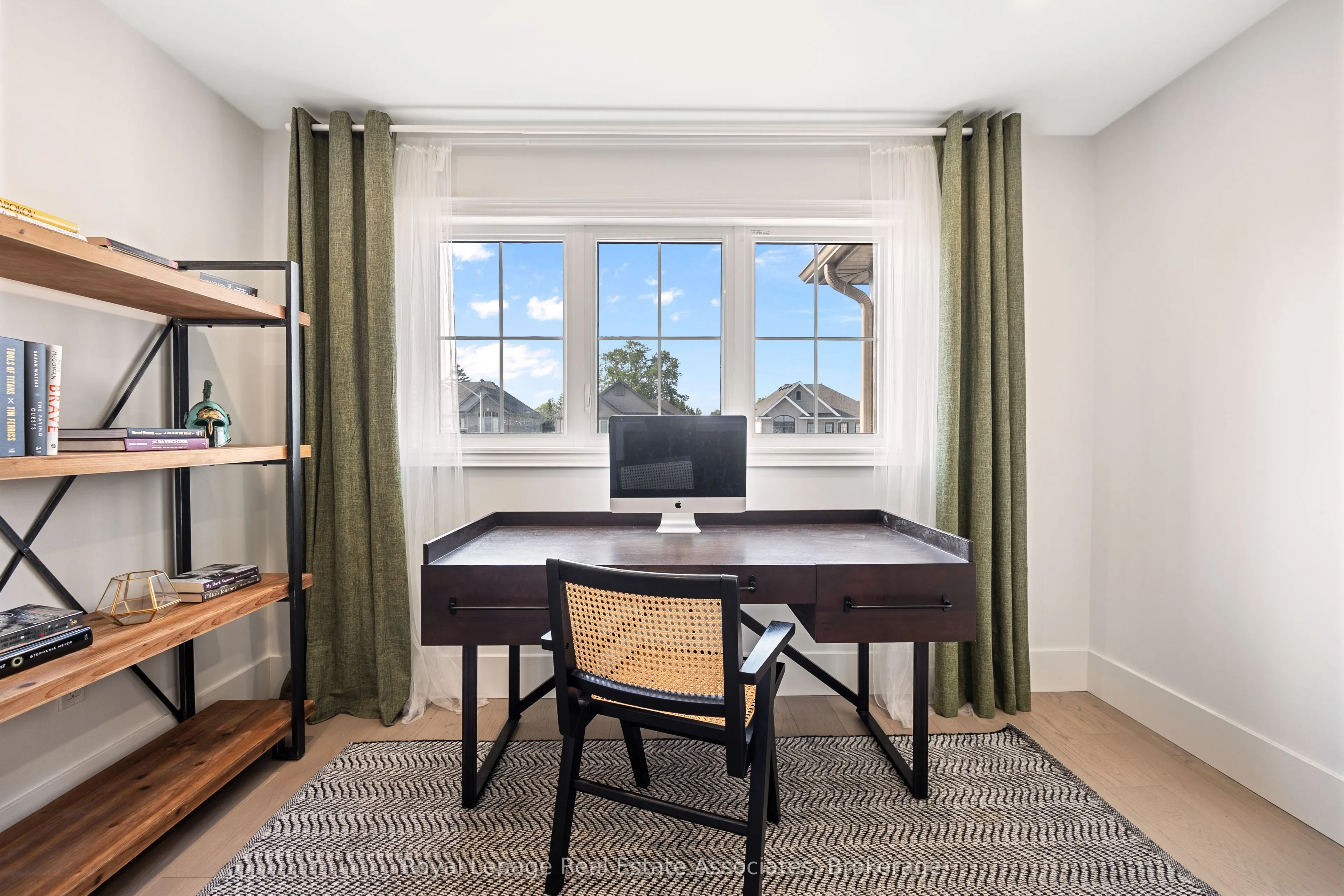 3601 Carolinia Court