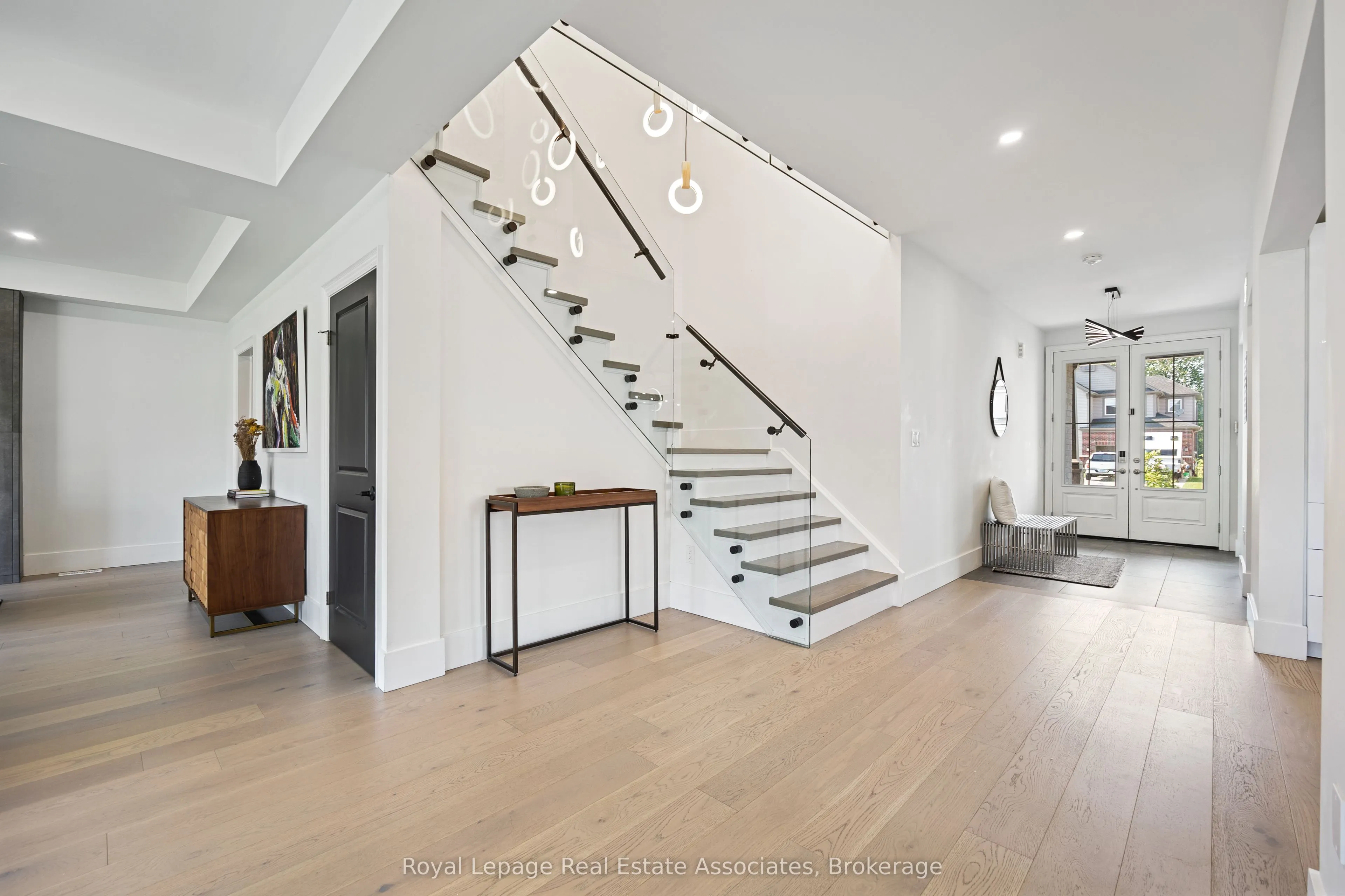 3601 Carolinia Court