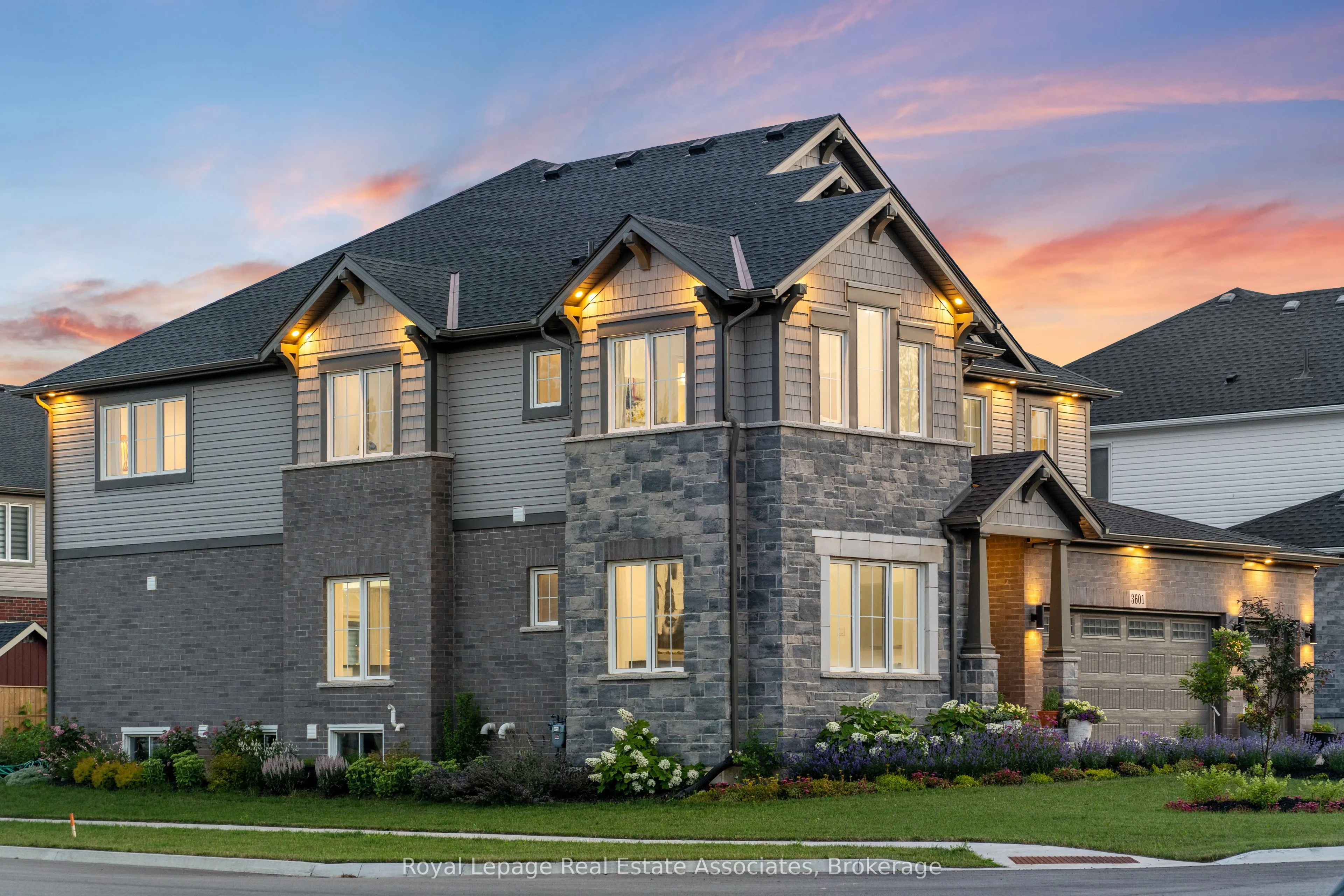 3601 Carolinia Court
