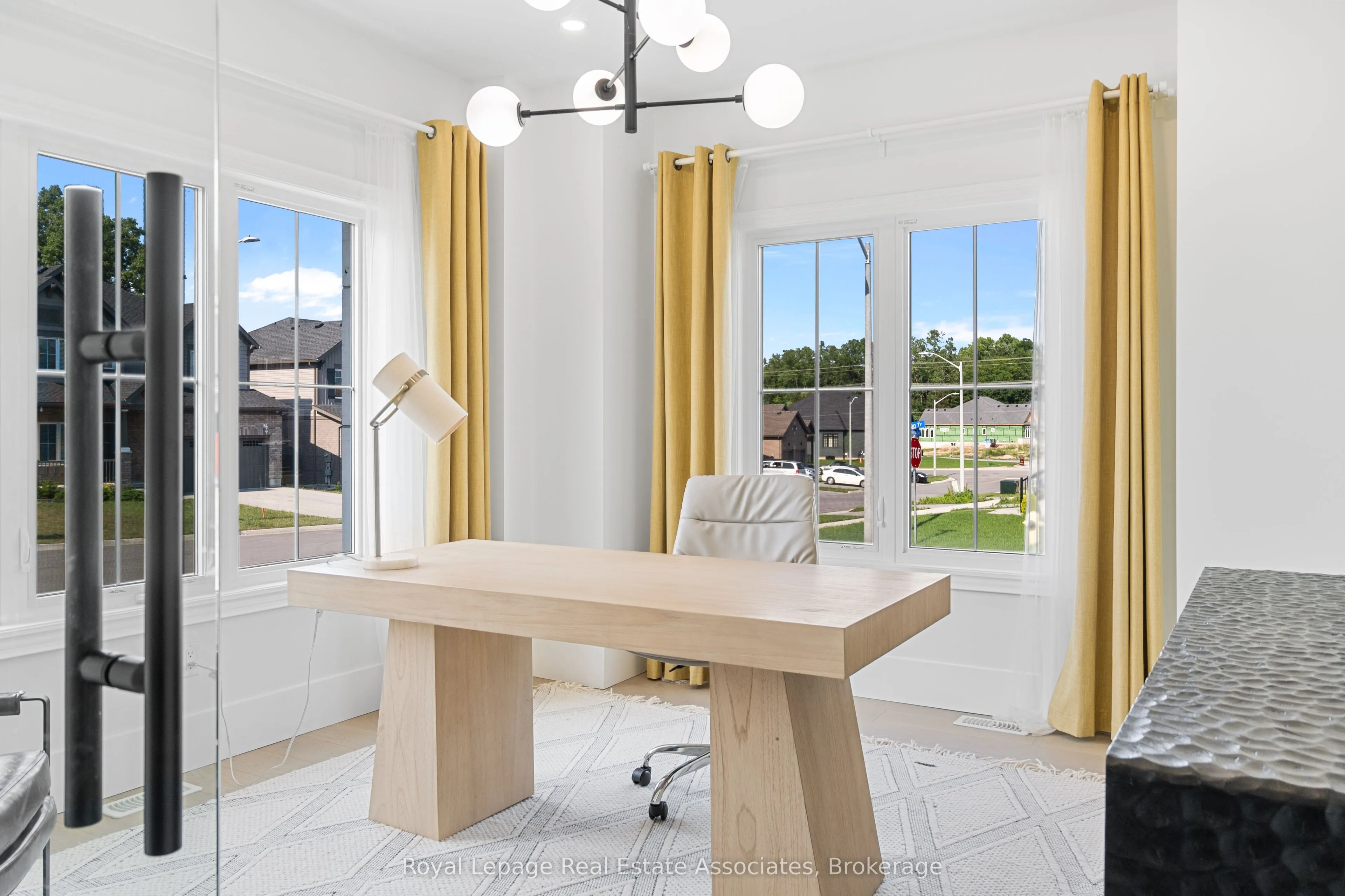 3601 Carolinia Court