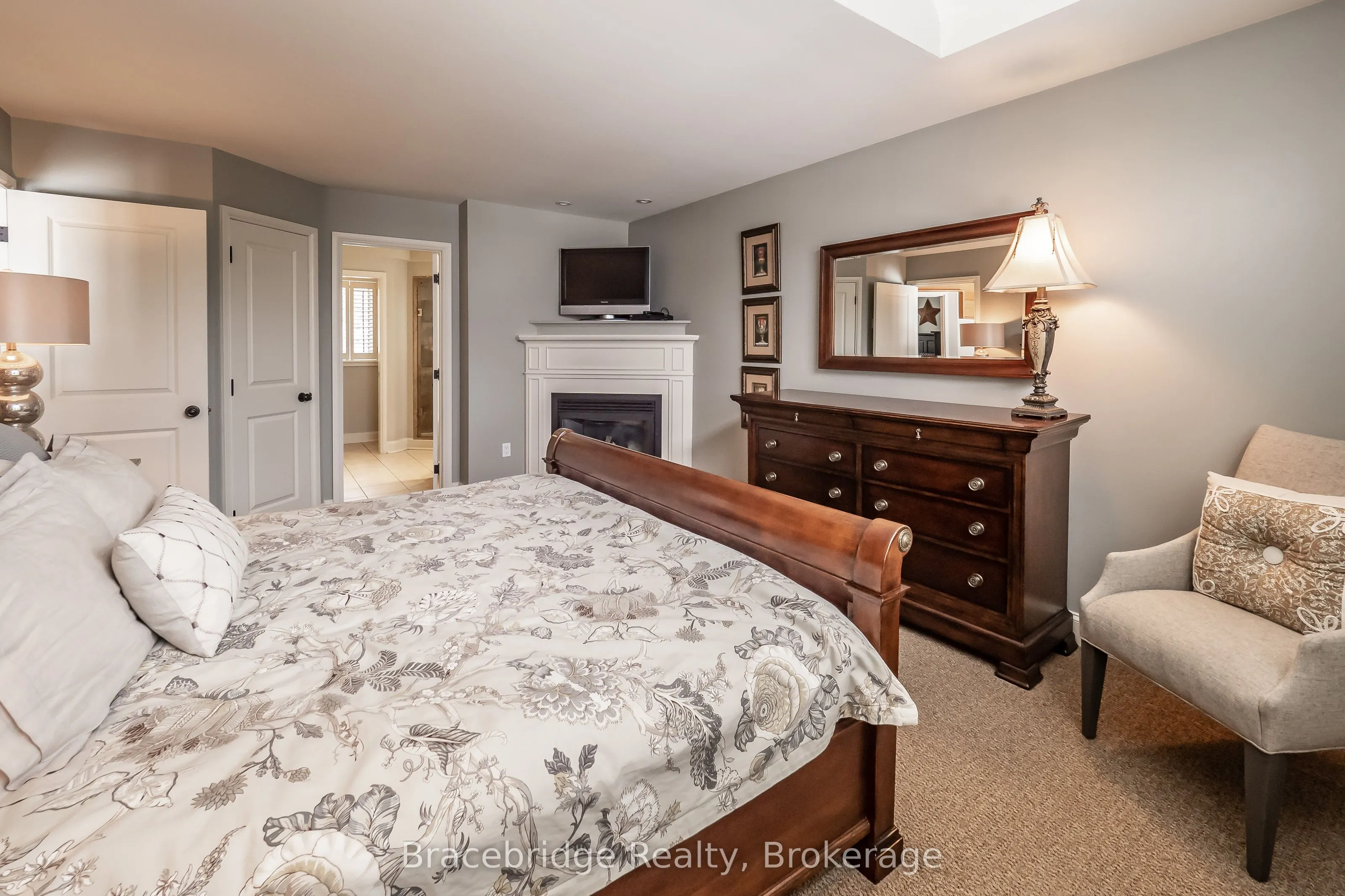3876 Muskoka Road 118 Highway W, #Carling 10 W3