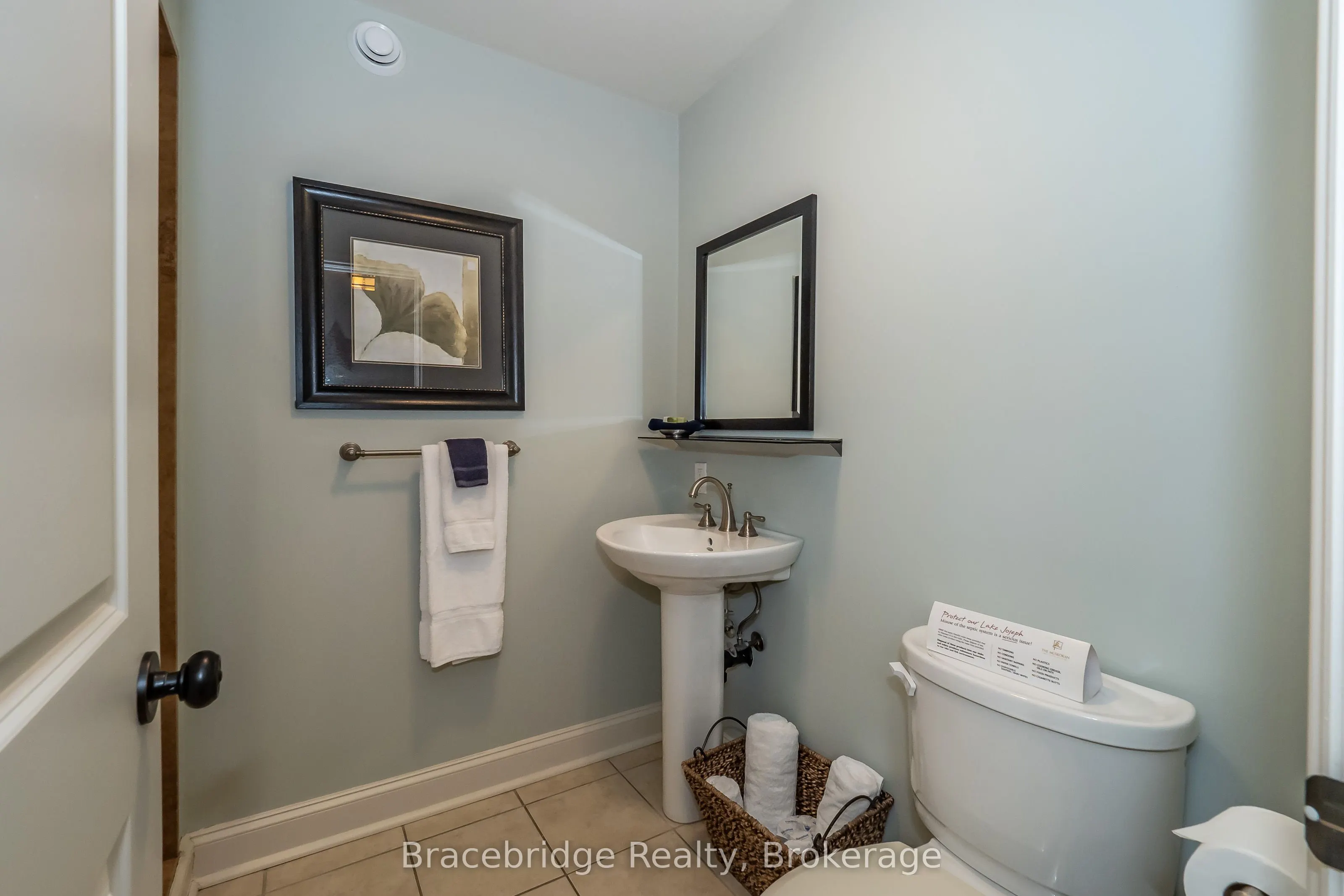 3876 Muskoka Road 118 Highway W, #Carling 10 W3