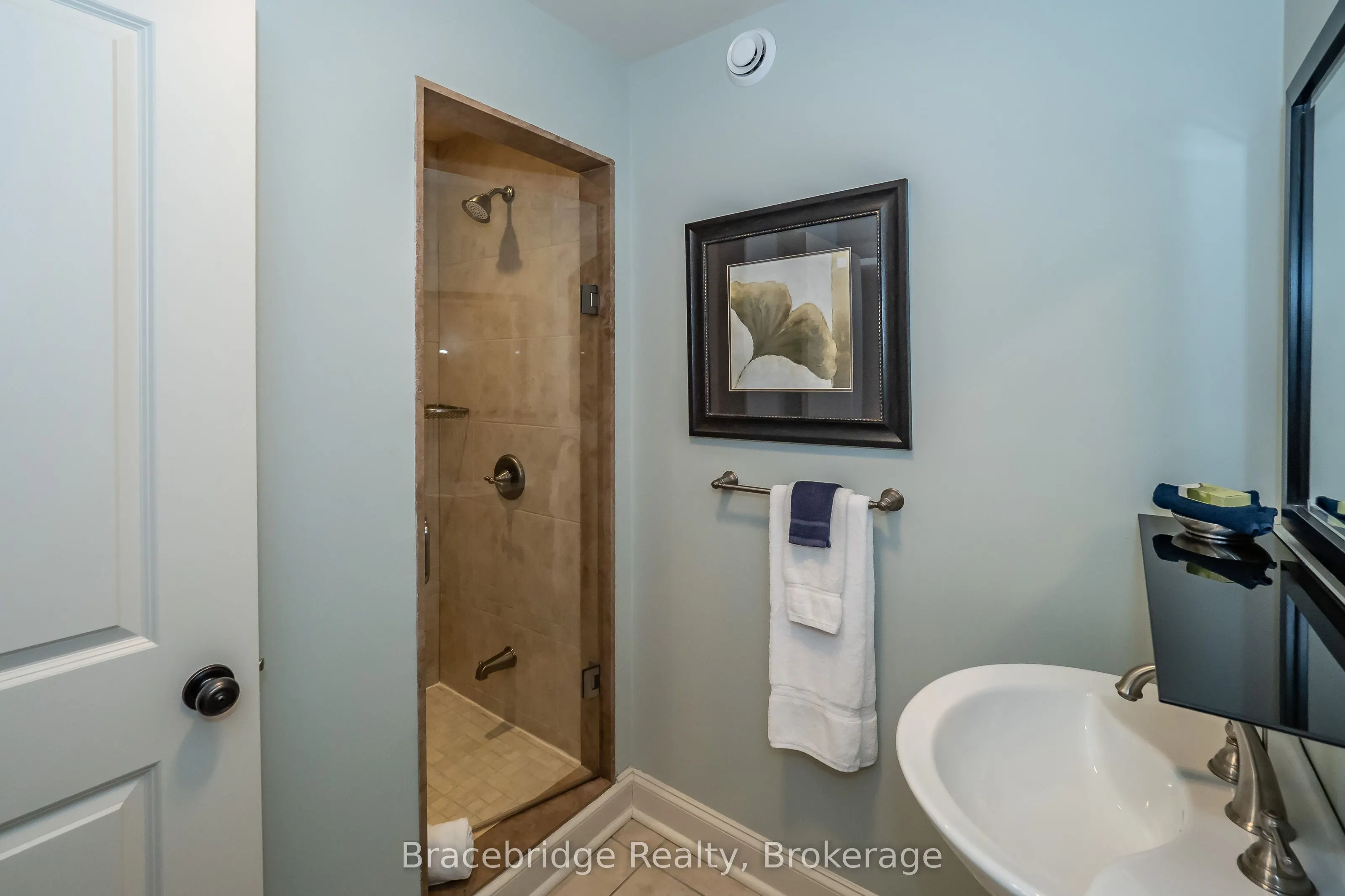 3876 Muskoka Road 118 Highway W, #Carling 10 W3