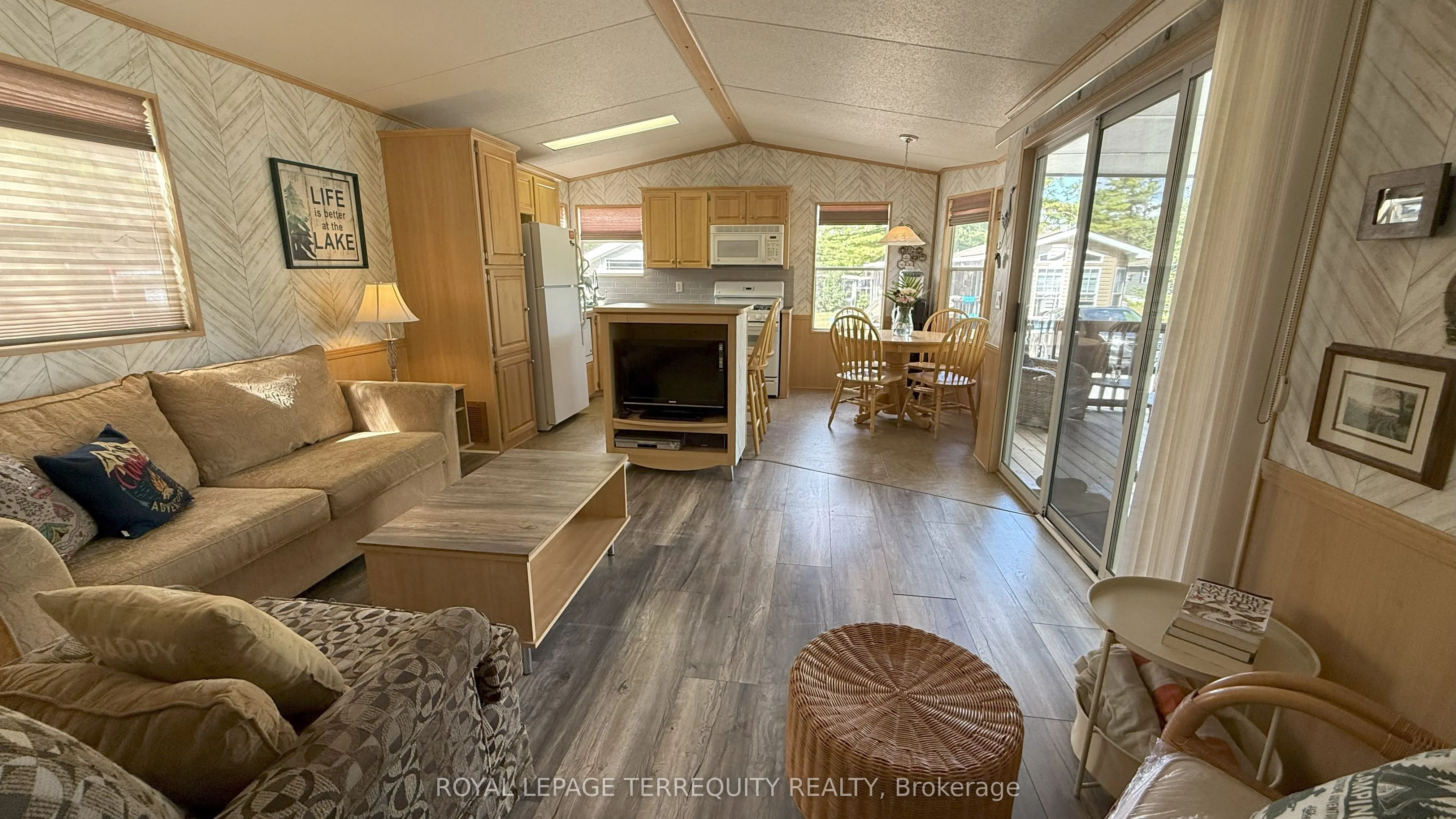 328 Rockview Road