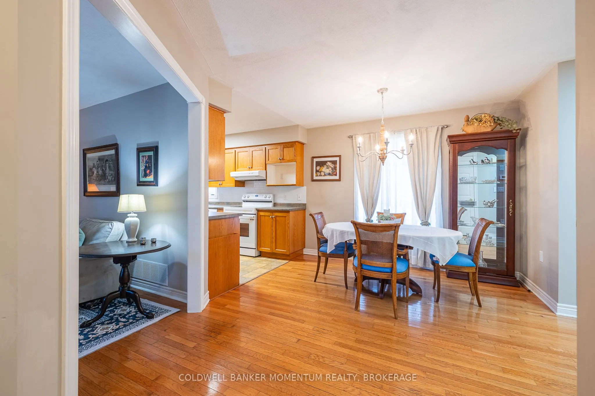 3901 Rainbow Lane