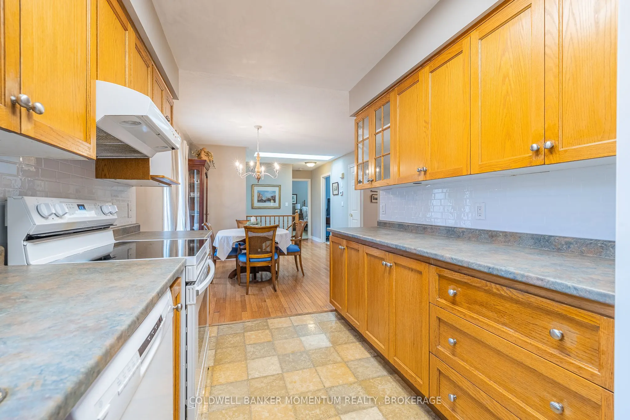 3901 Rainbow Lane
