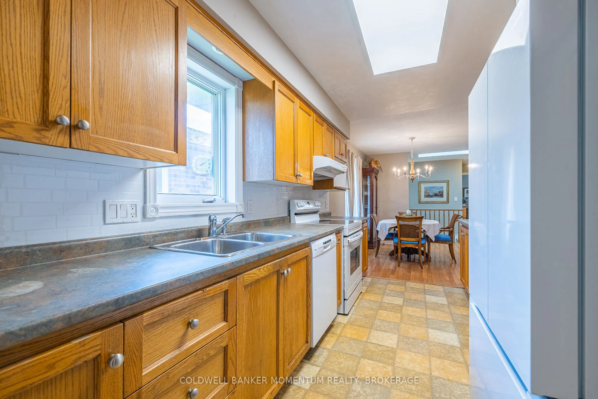 3901 Rainbow Lane