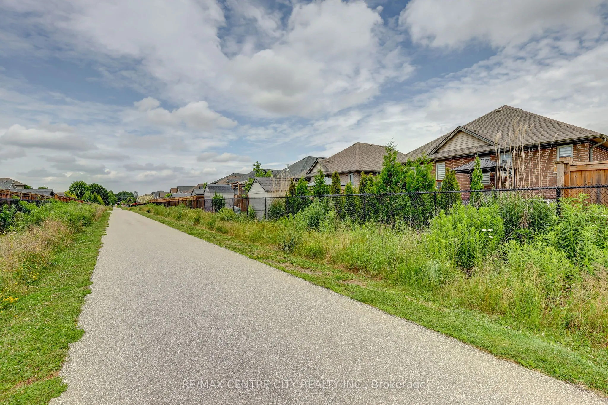 24 Acorn Trail