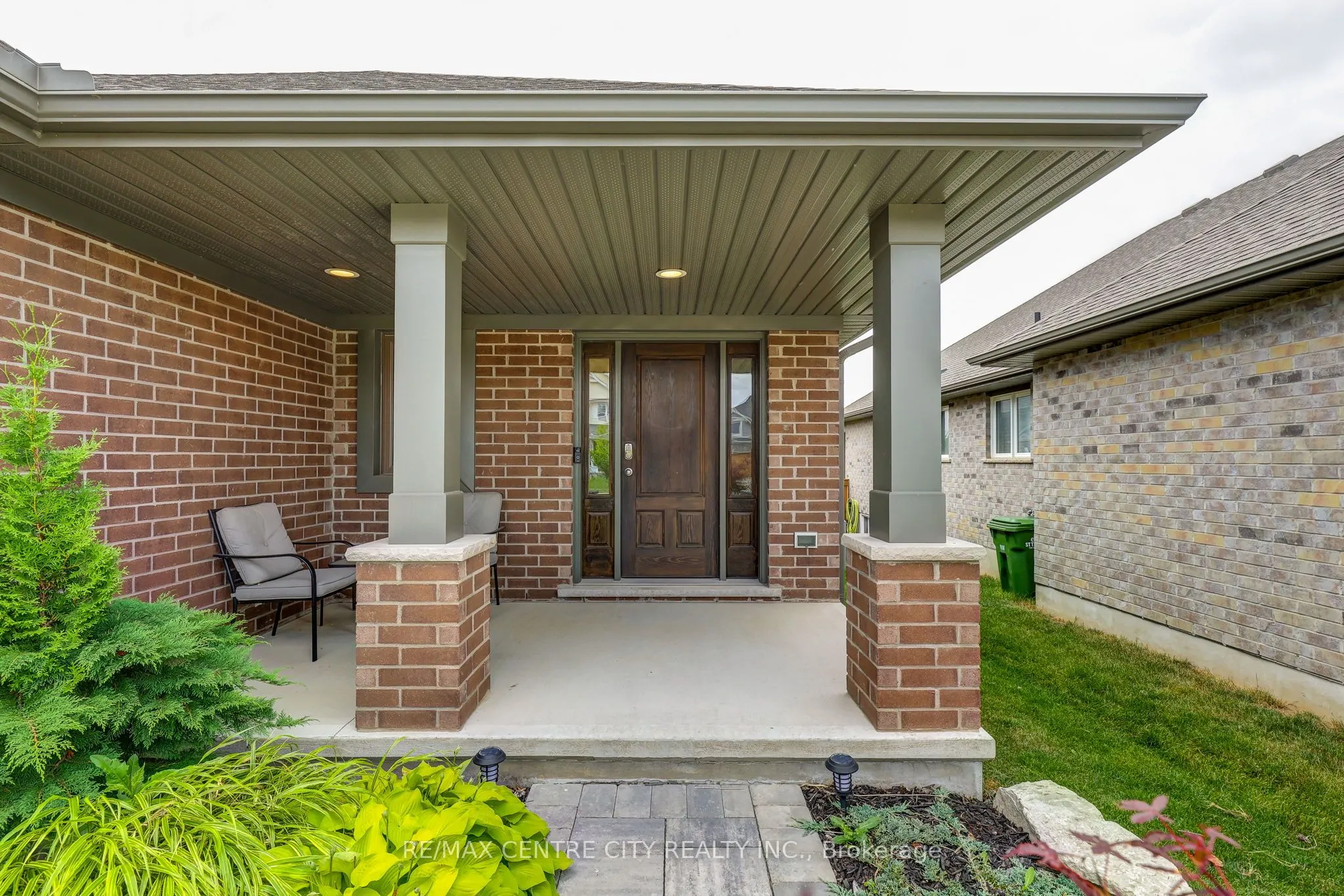 24 Acorn Trail