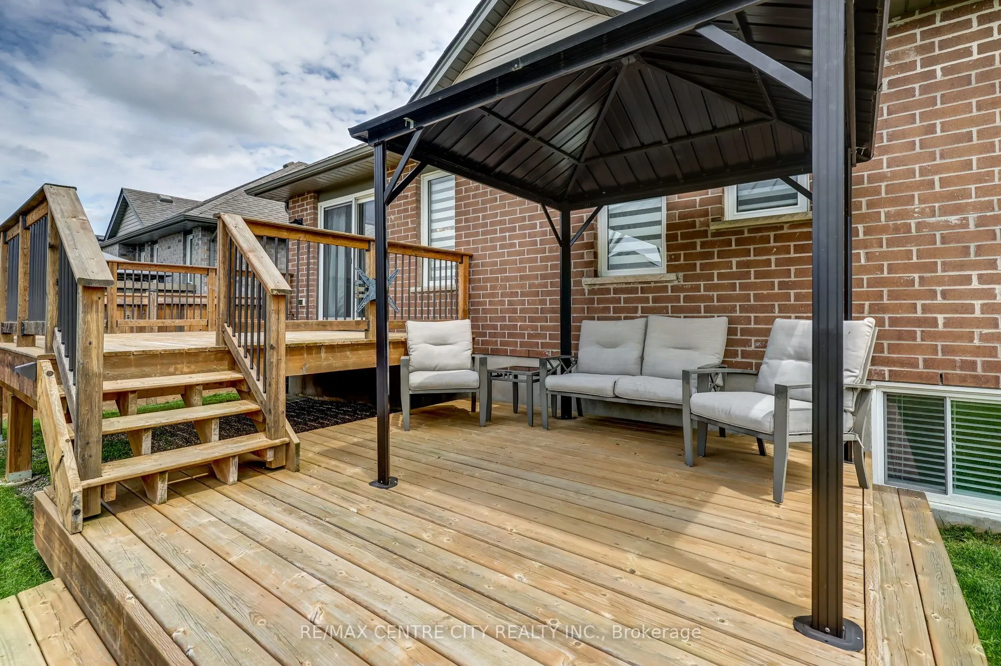 24 Acorn Trail