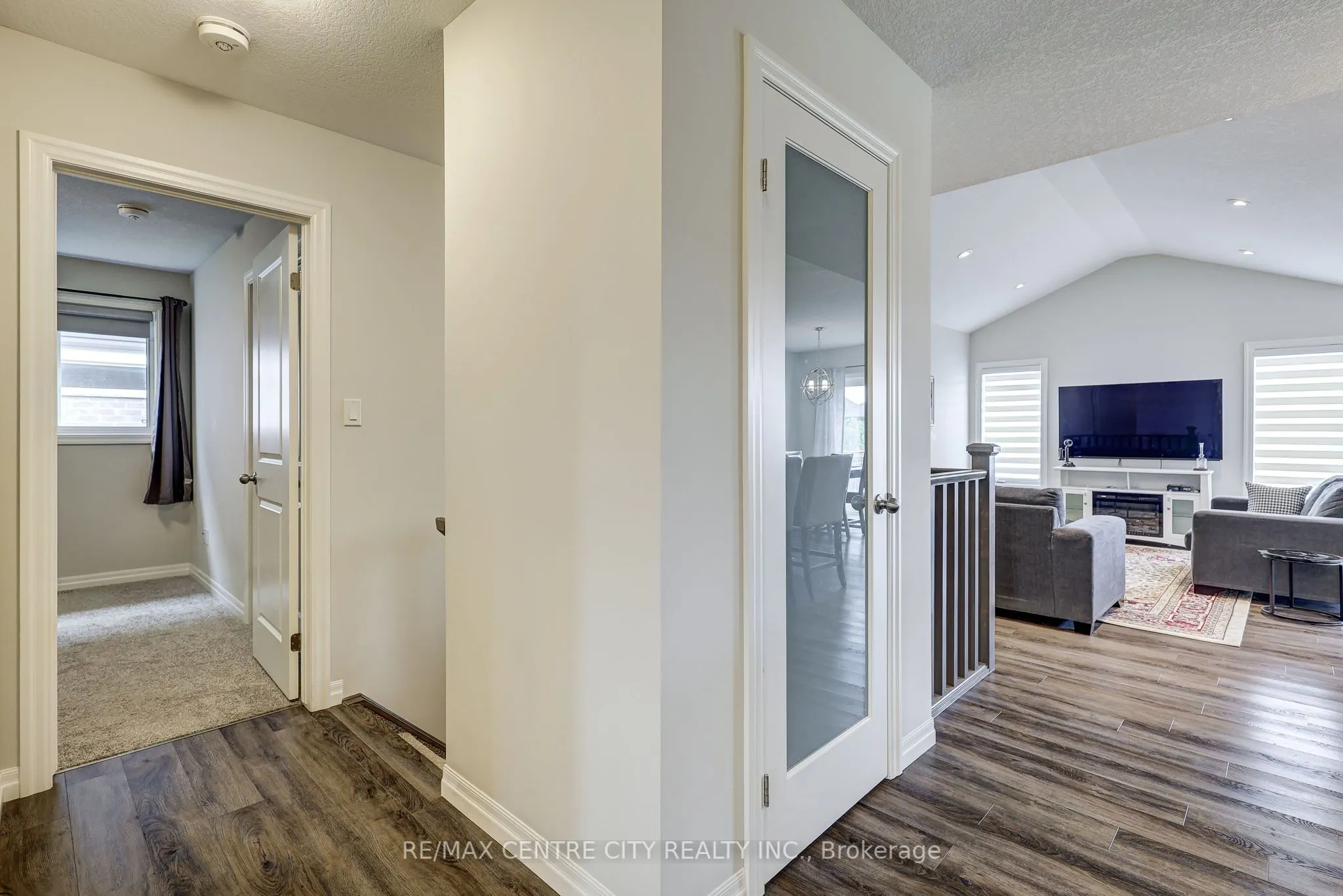 24 Acorn Trail
