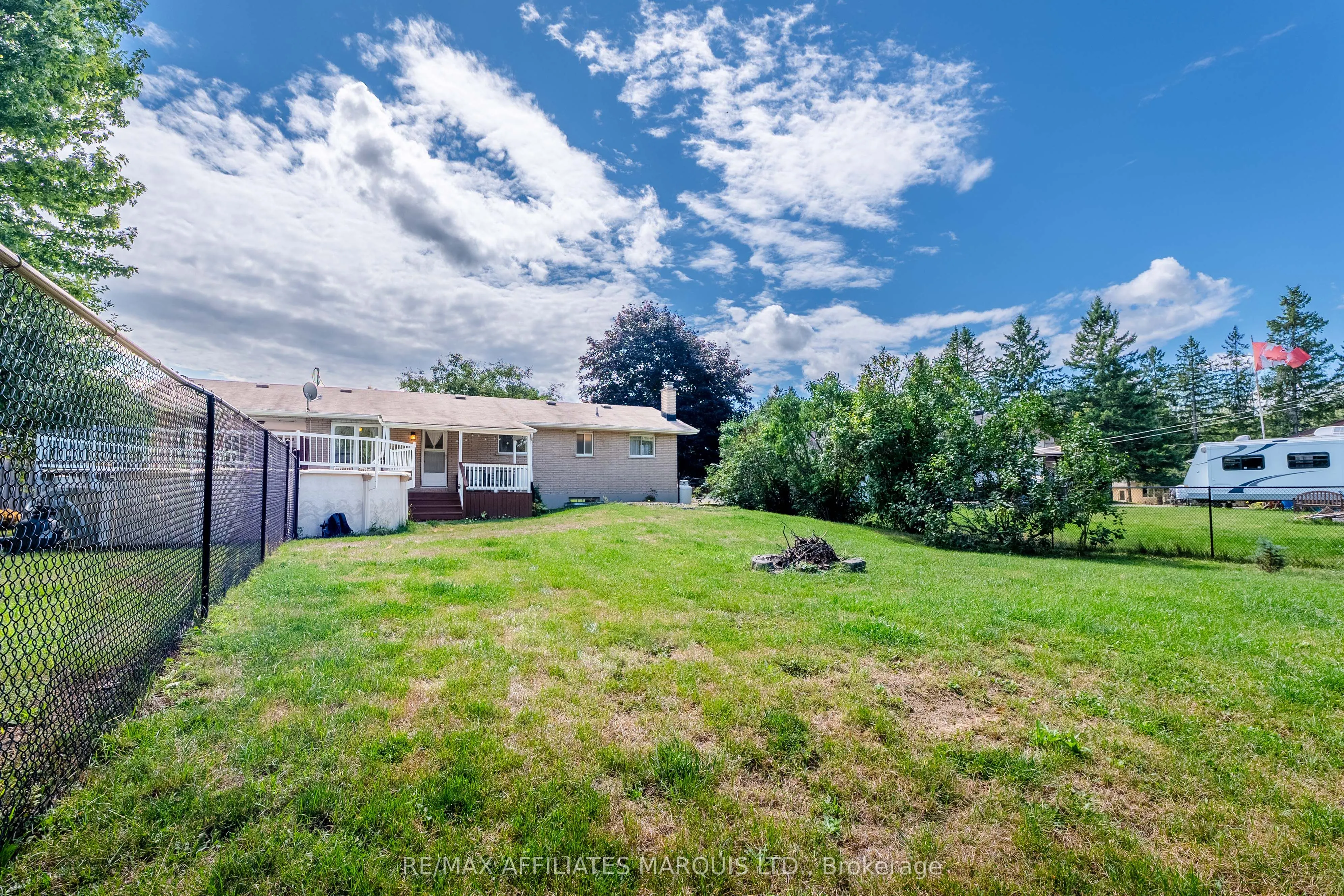 18223 Oak Drive