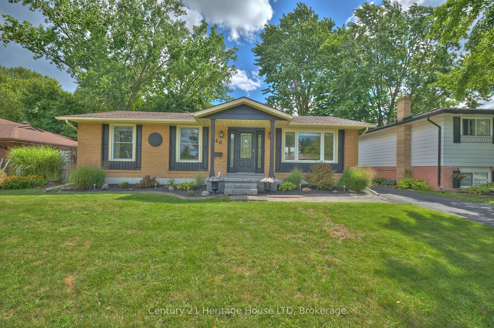 48 Loyalist Drive