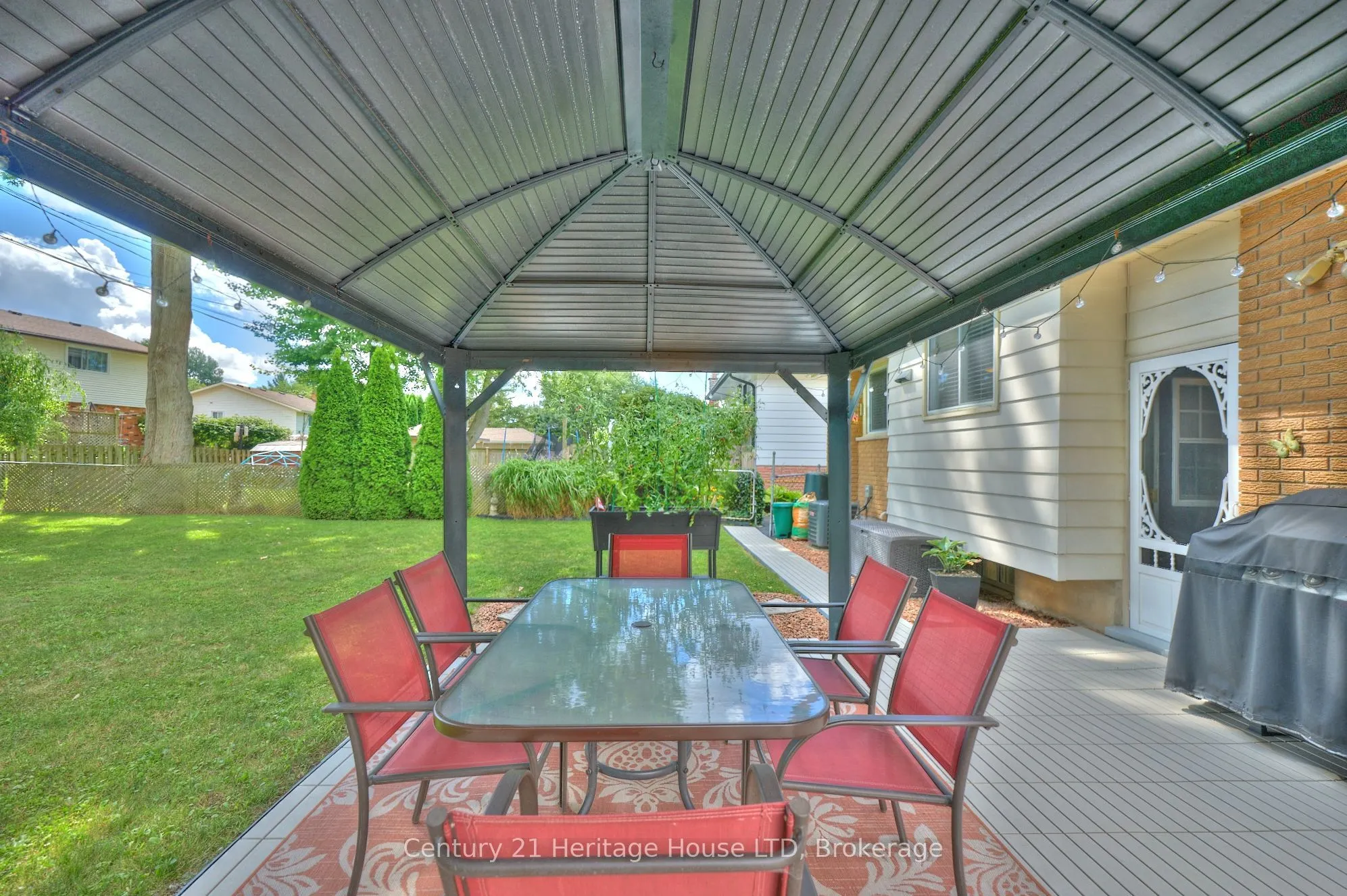 48 Loyalist Drive