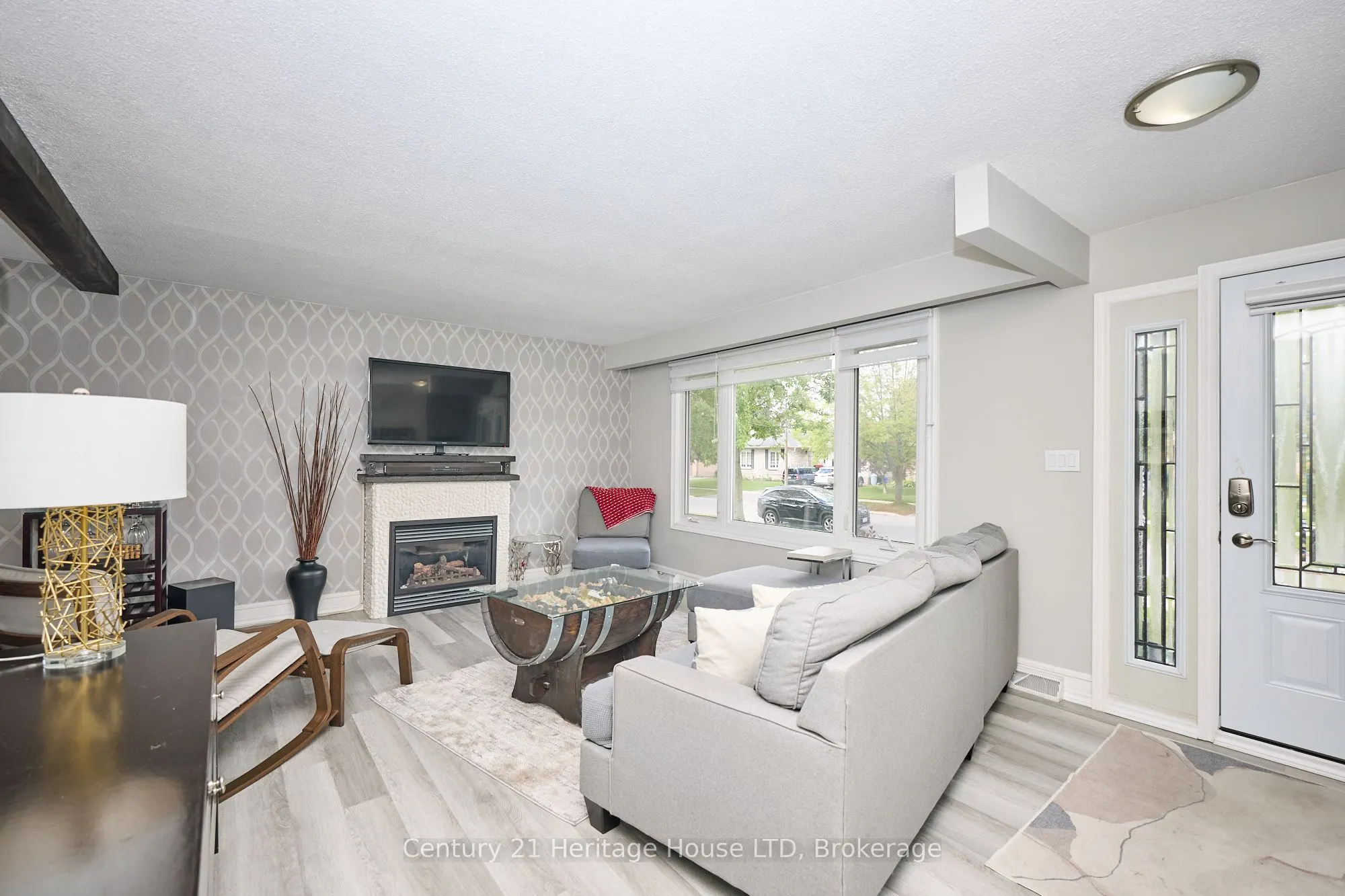 48 Loyalist Drive