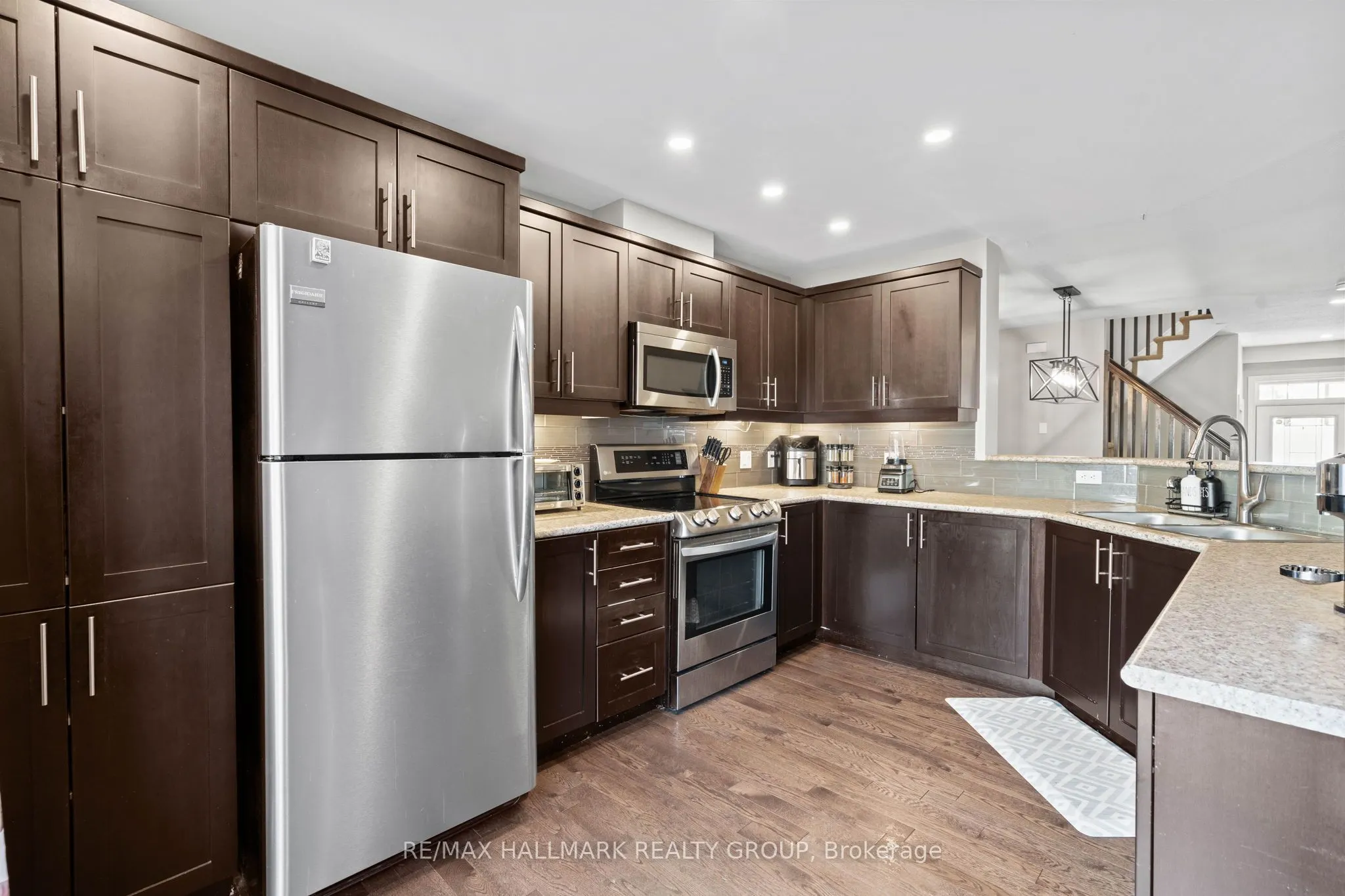 115 Sunshine Crescent