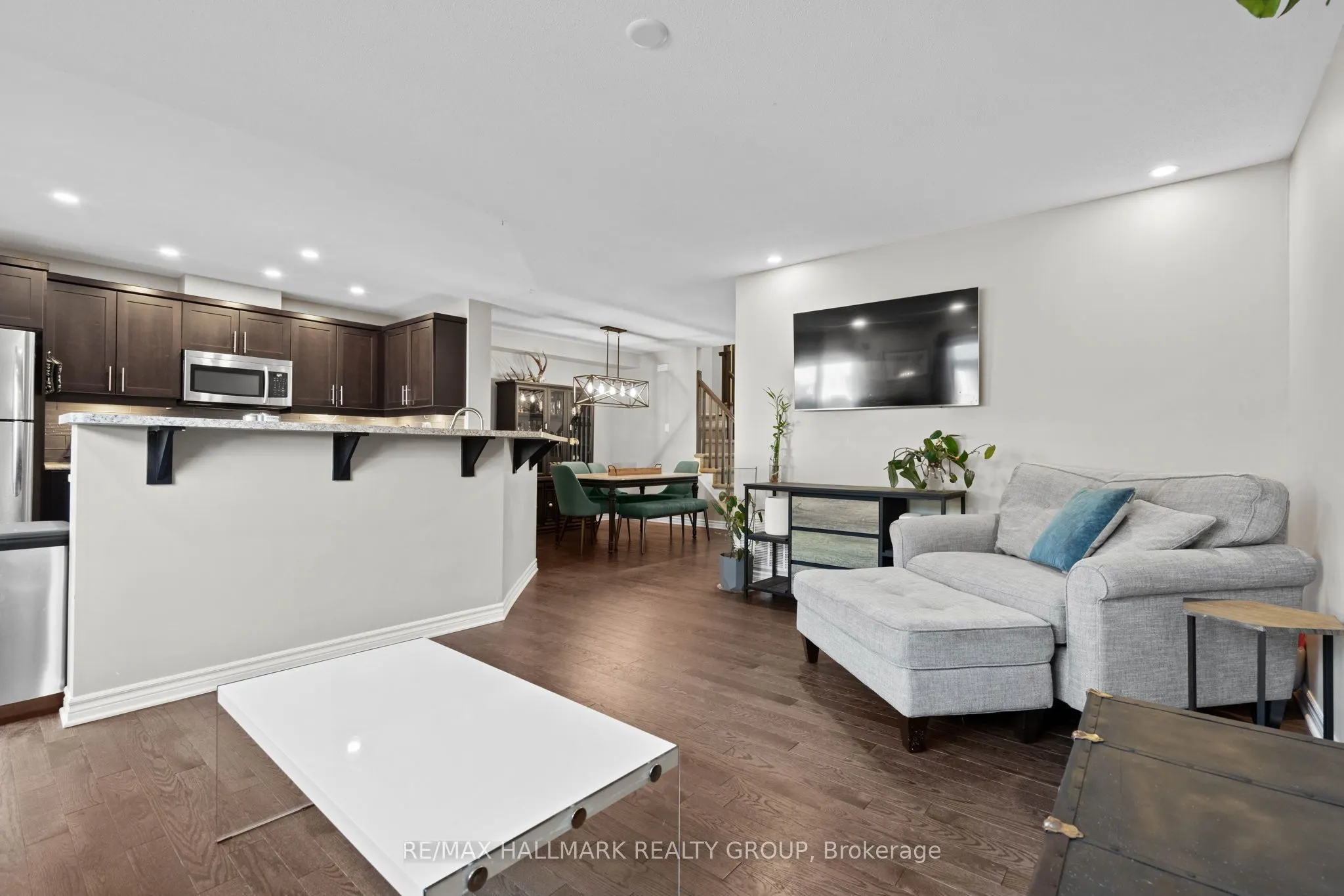 115 Sunshine Crescent