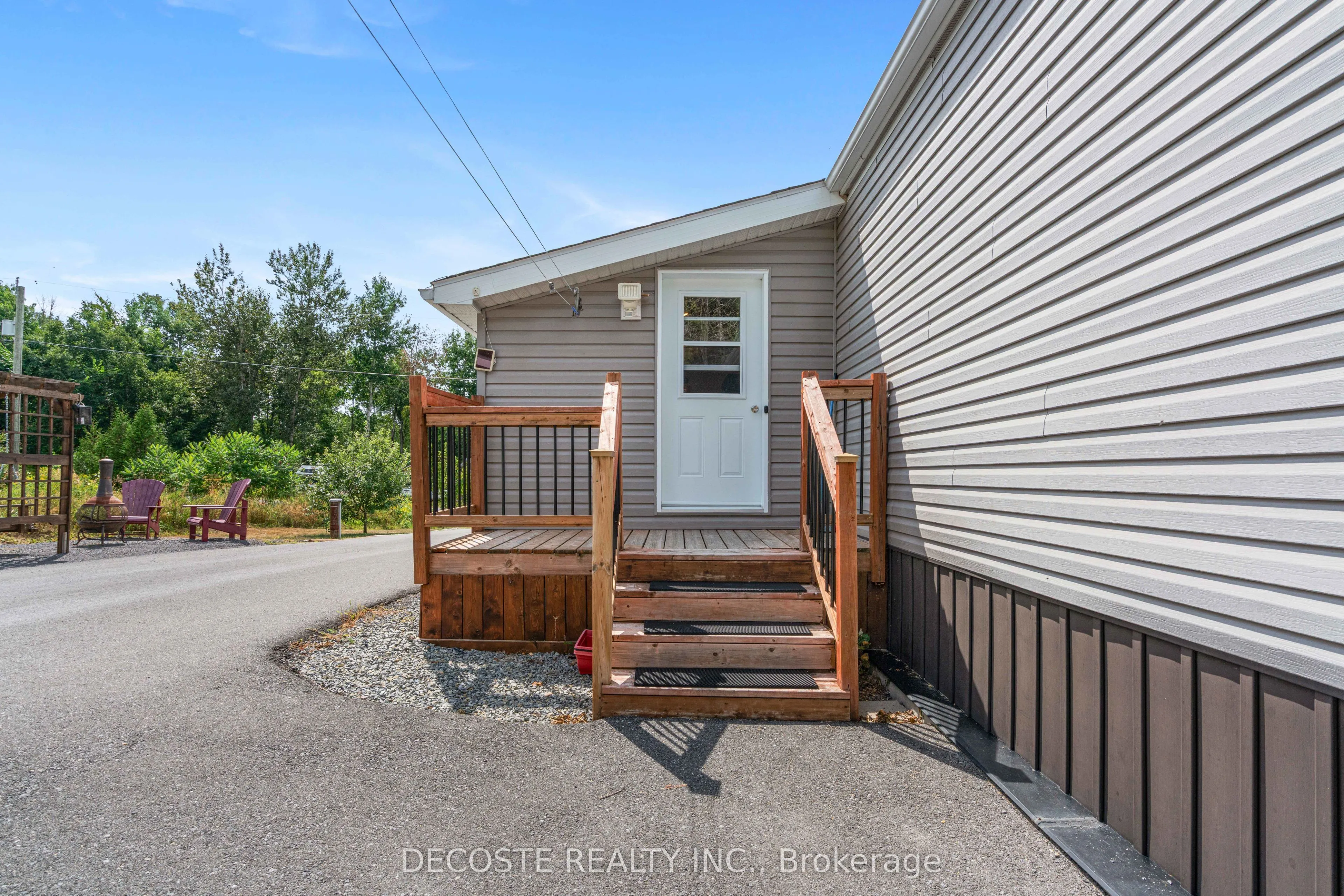 2729 Crows Nest Private Lane