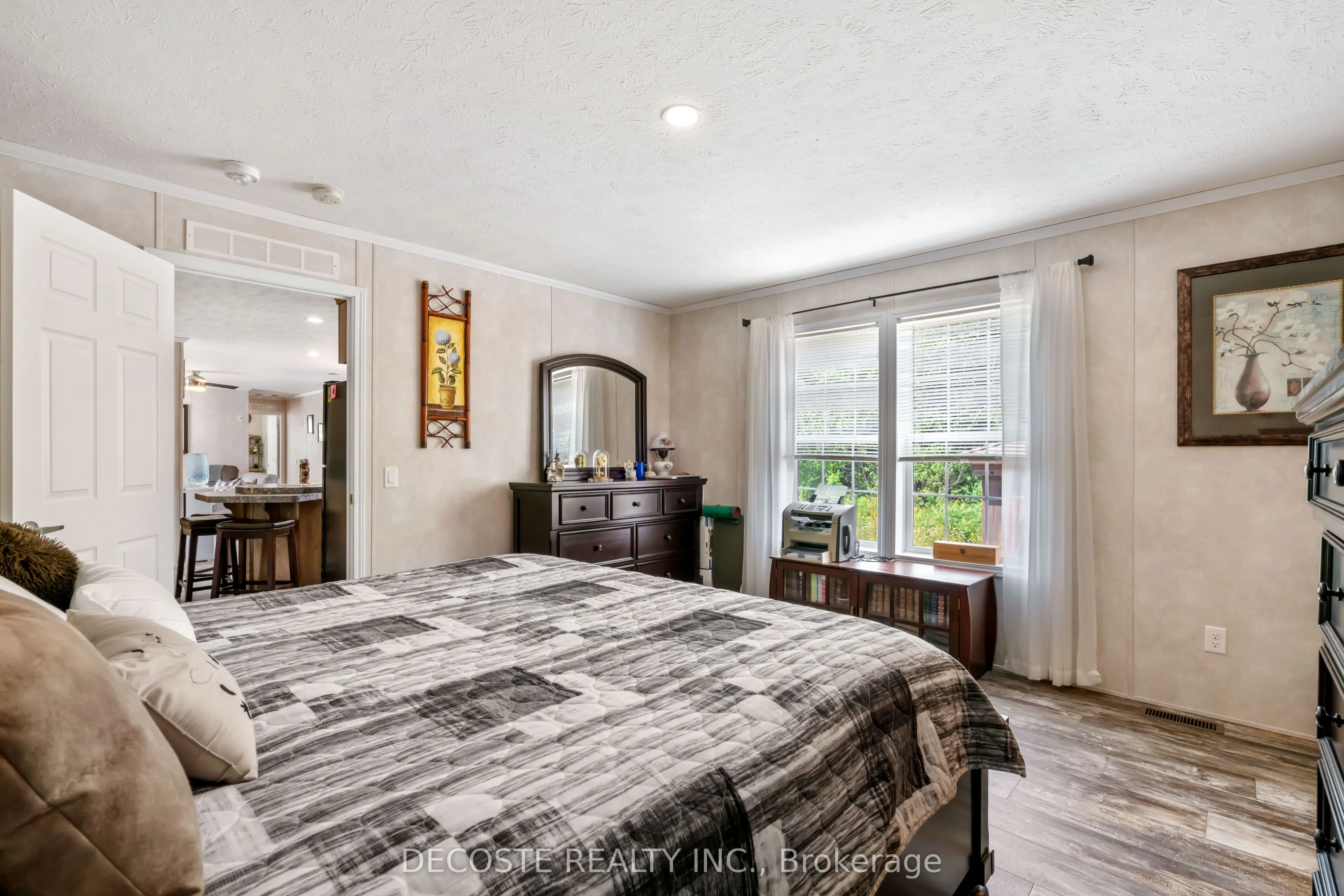 2729 Crows Nest Private Lane