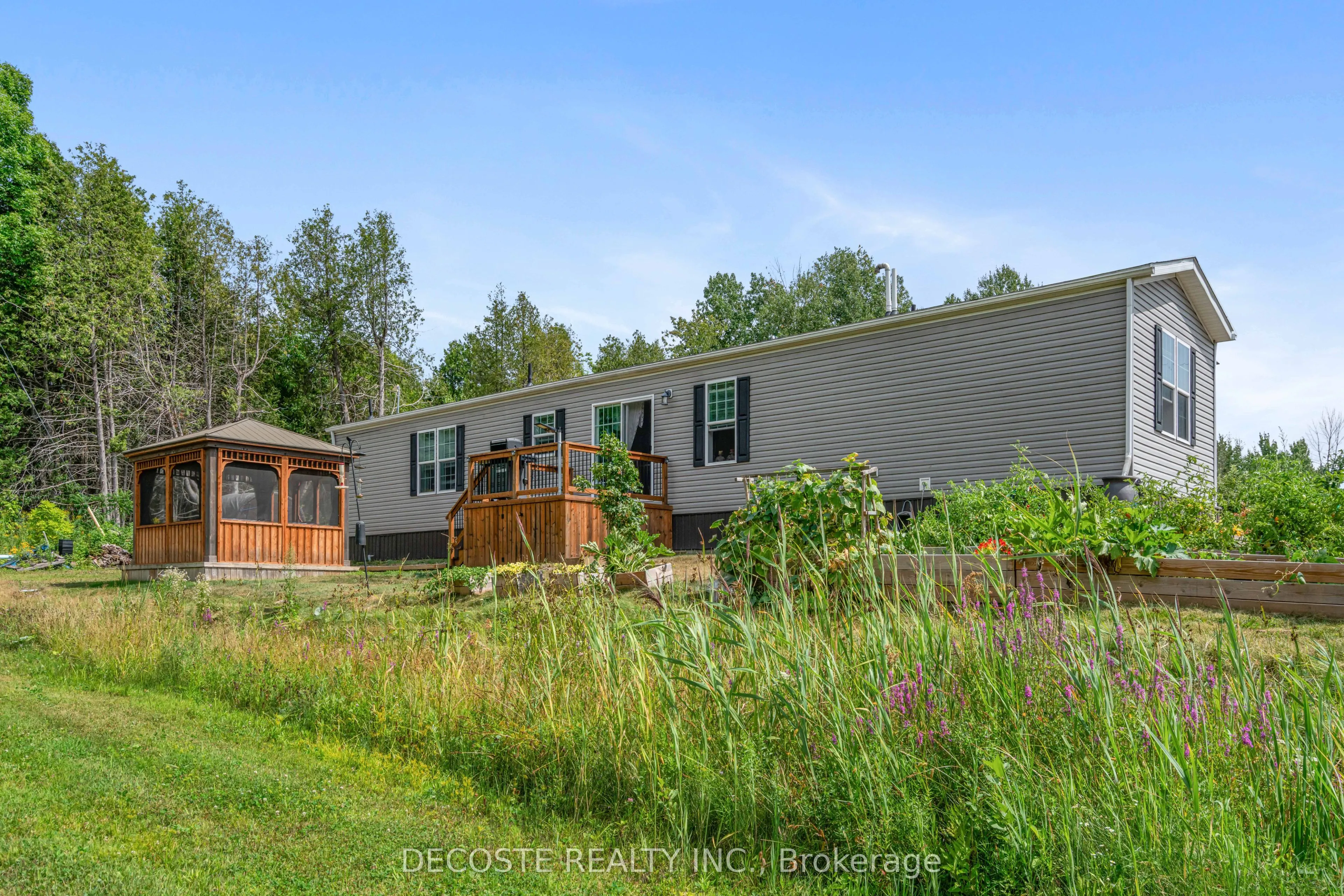 2729 Crows Nest Private Lane