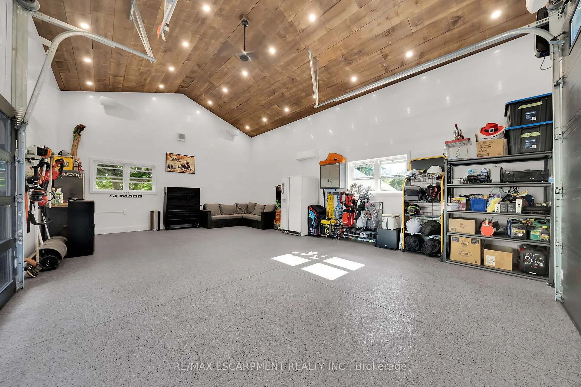 1417 Highway 54