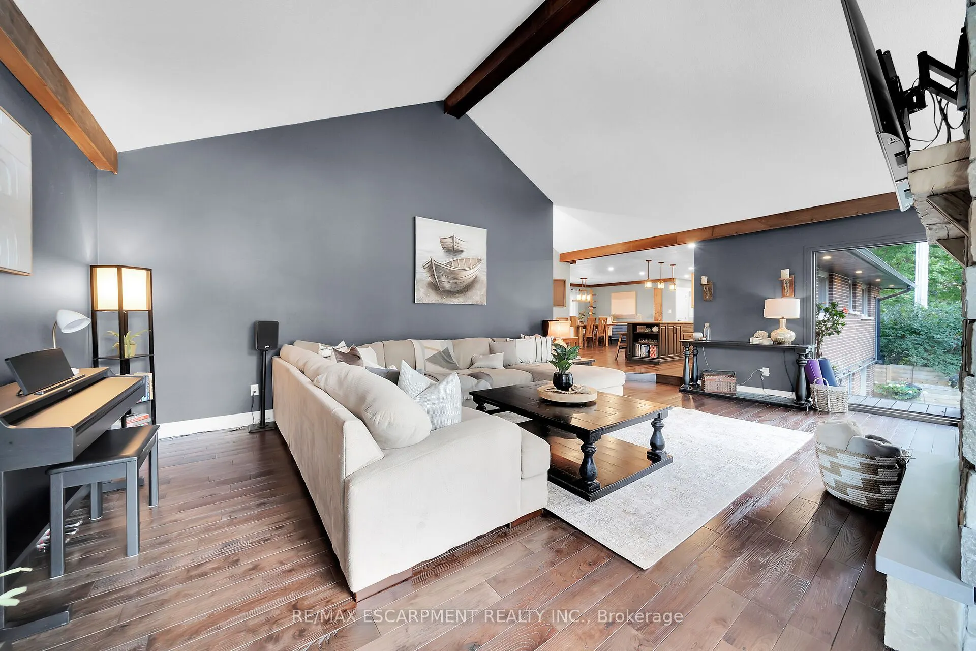 1417 Highway 54
