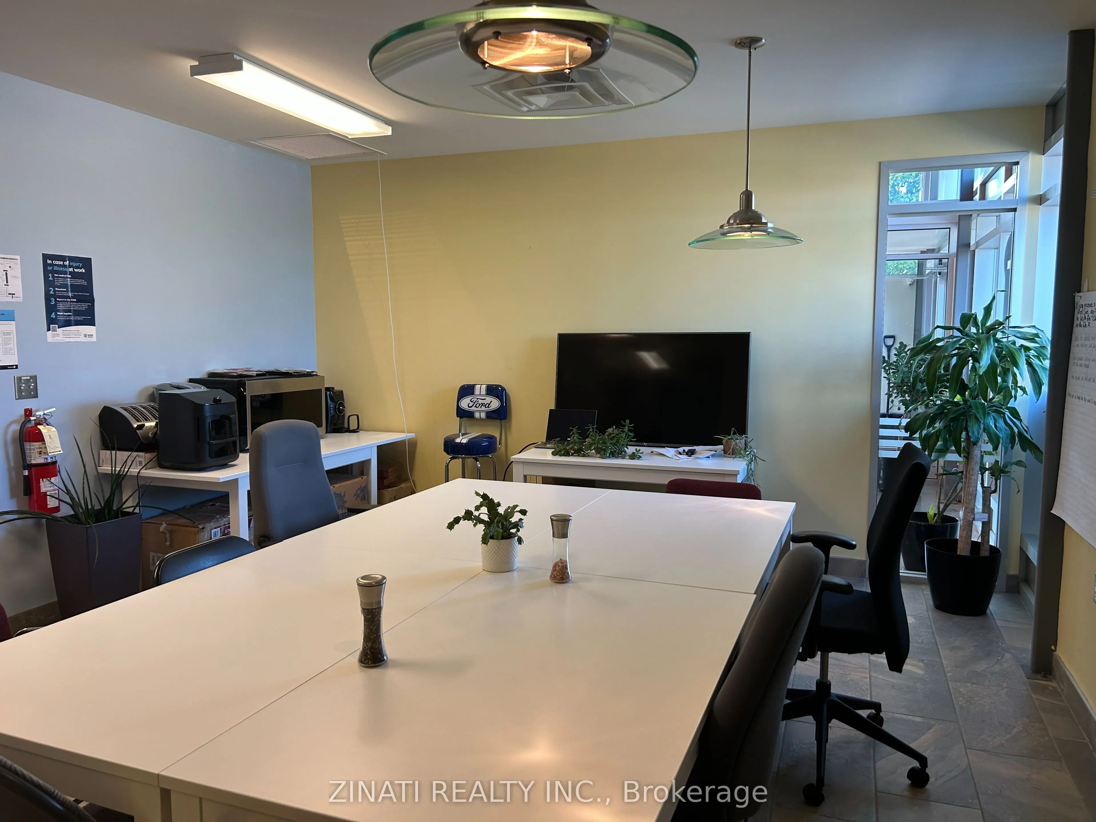 580 Industrial Avenue, #1