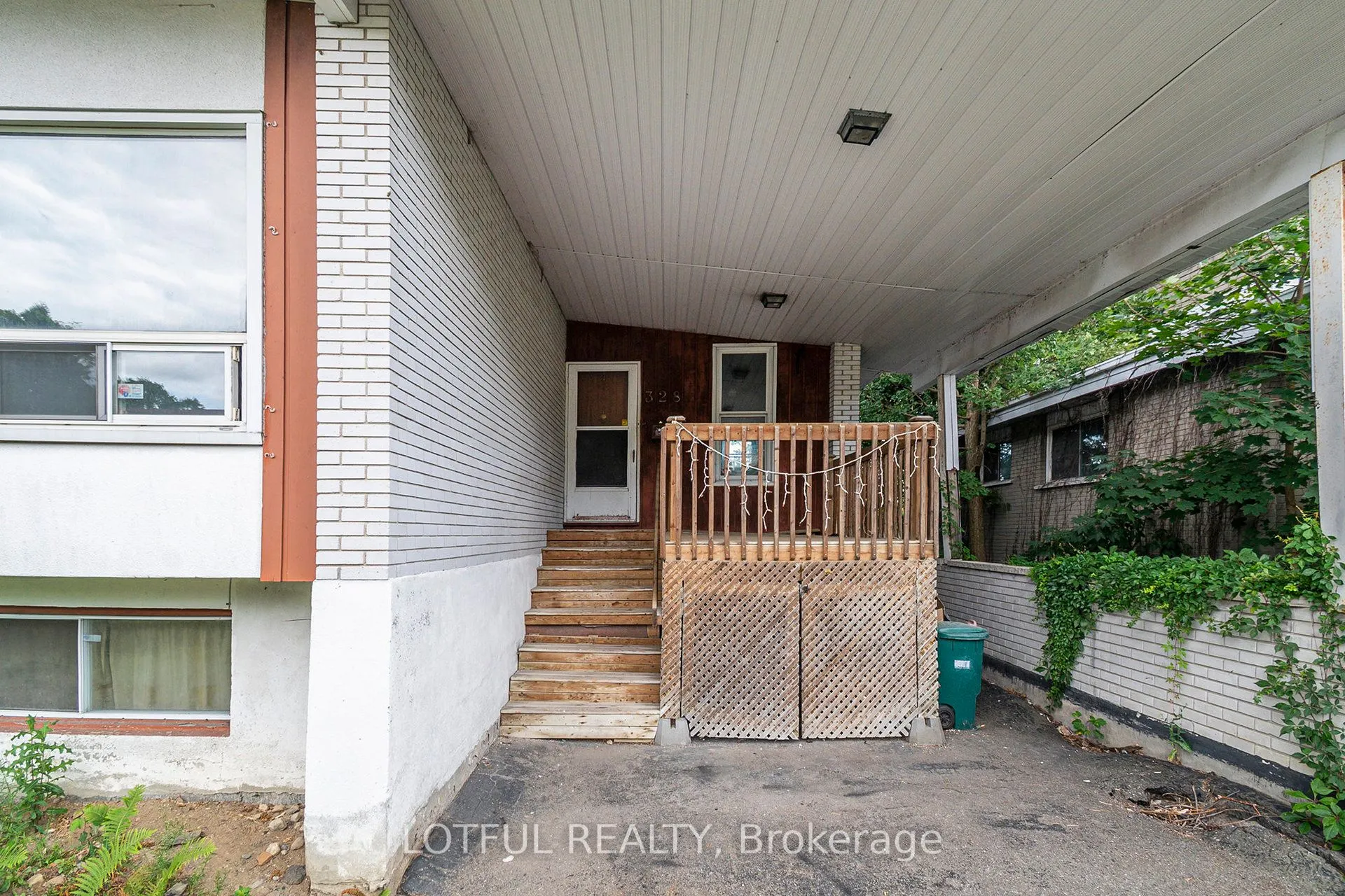 328 Perrier Avenue