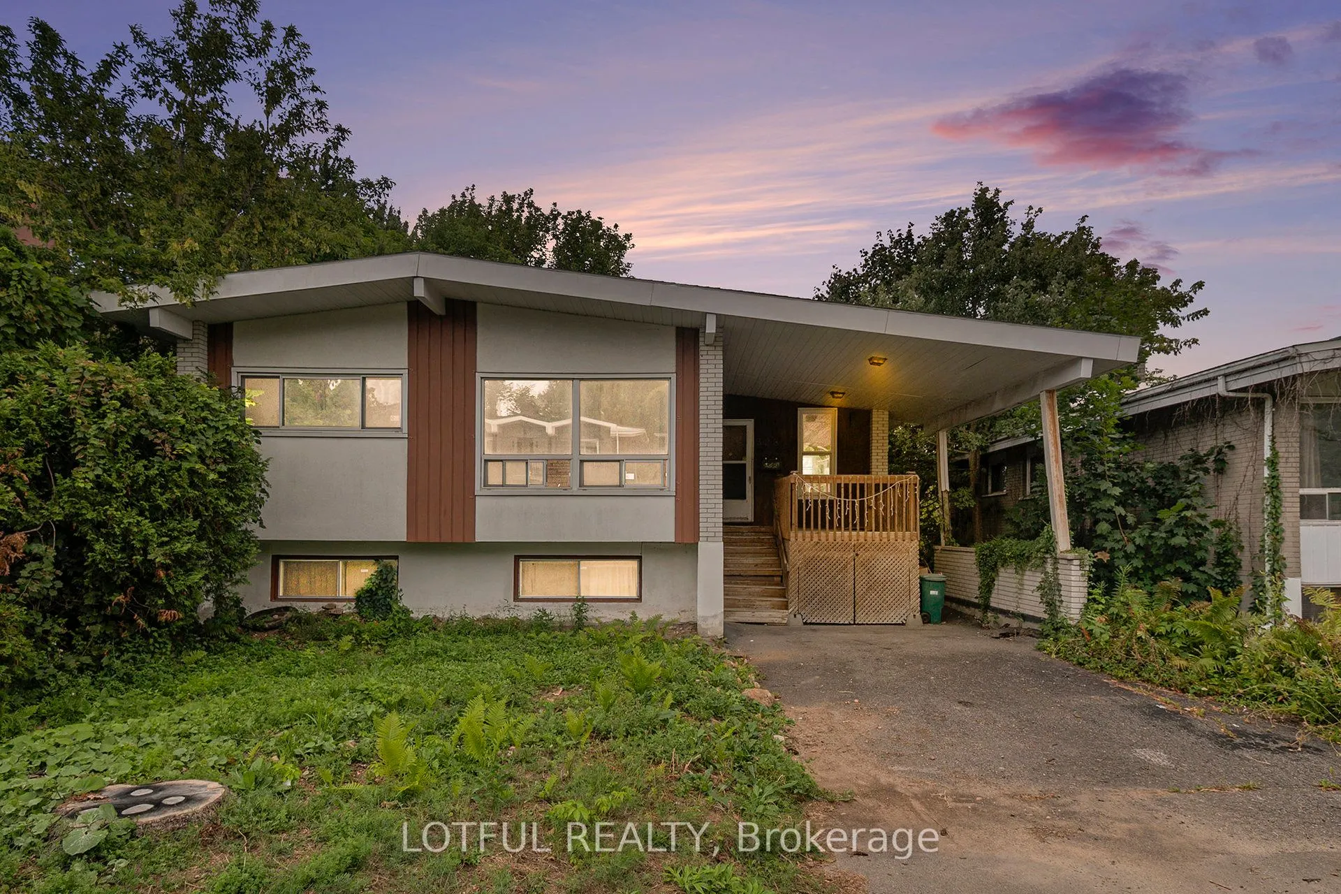 328 Perrier Avenue