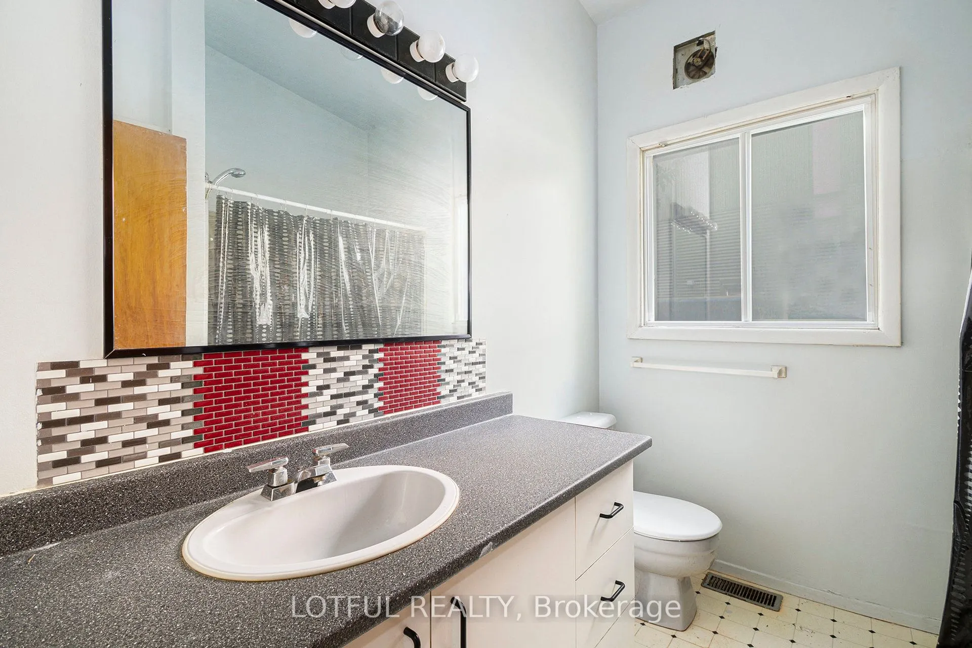 328 Perrier Avenue
