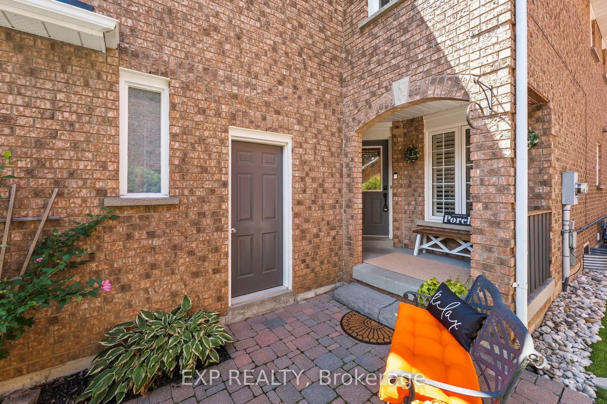 55 Fellowes Crescent