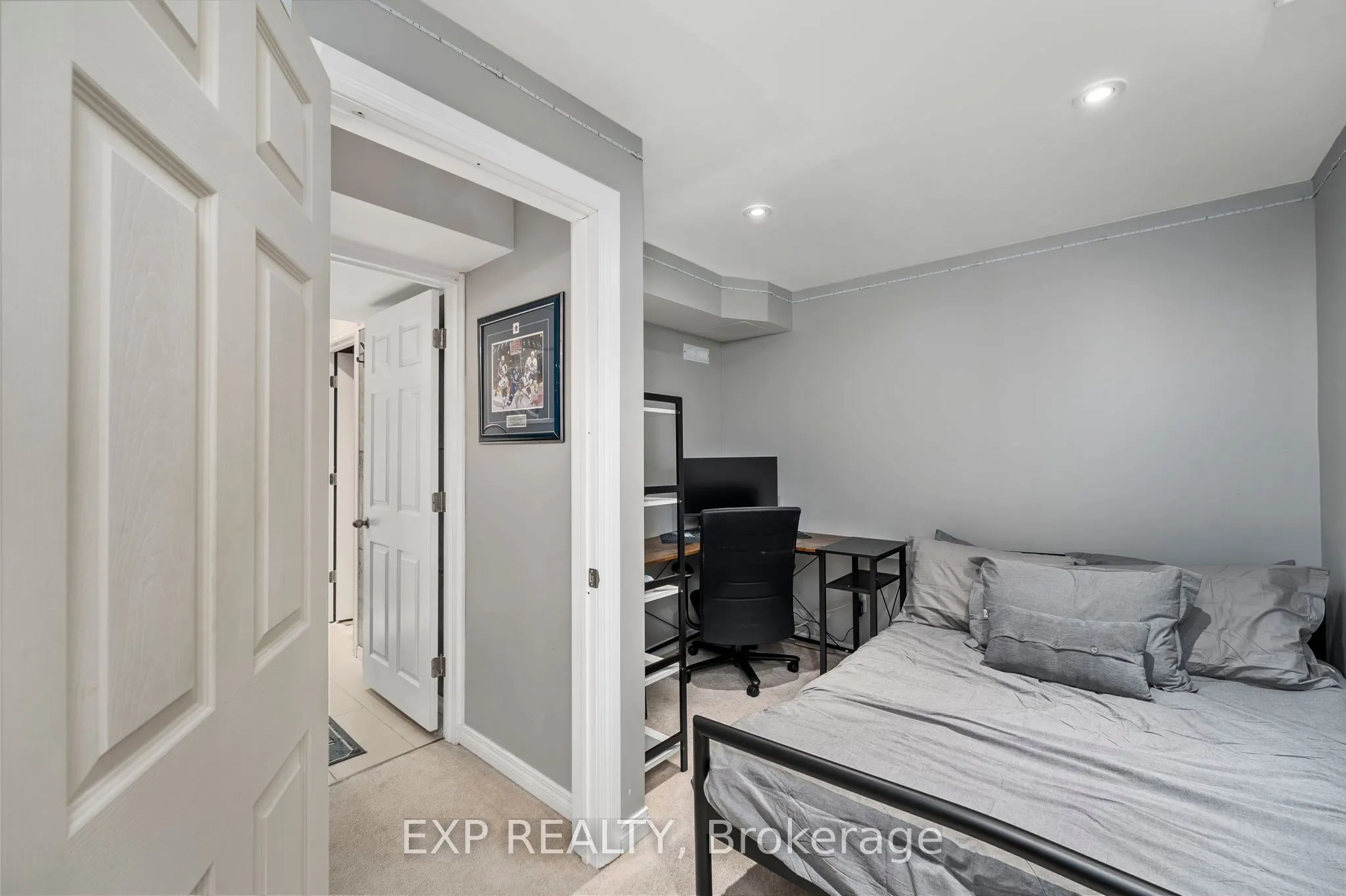 55 Fellowes Crescent