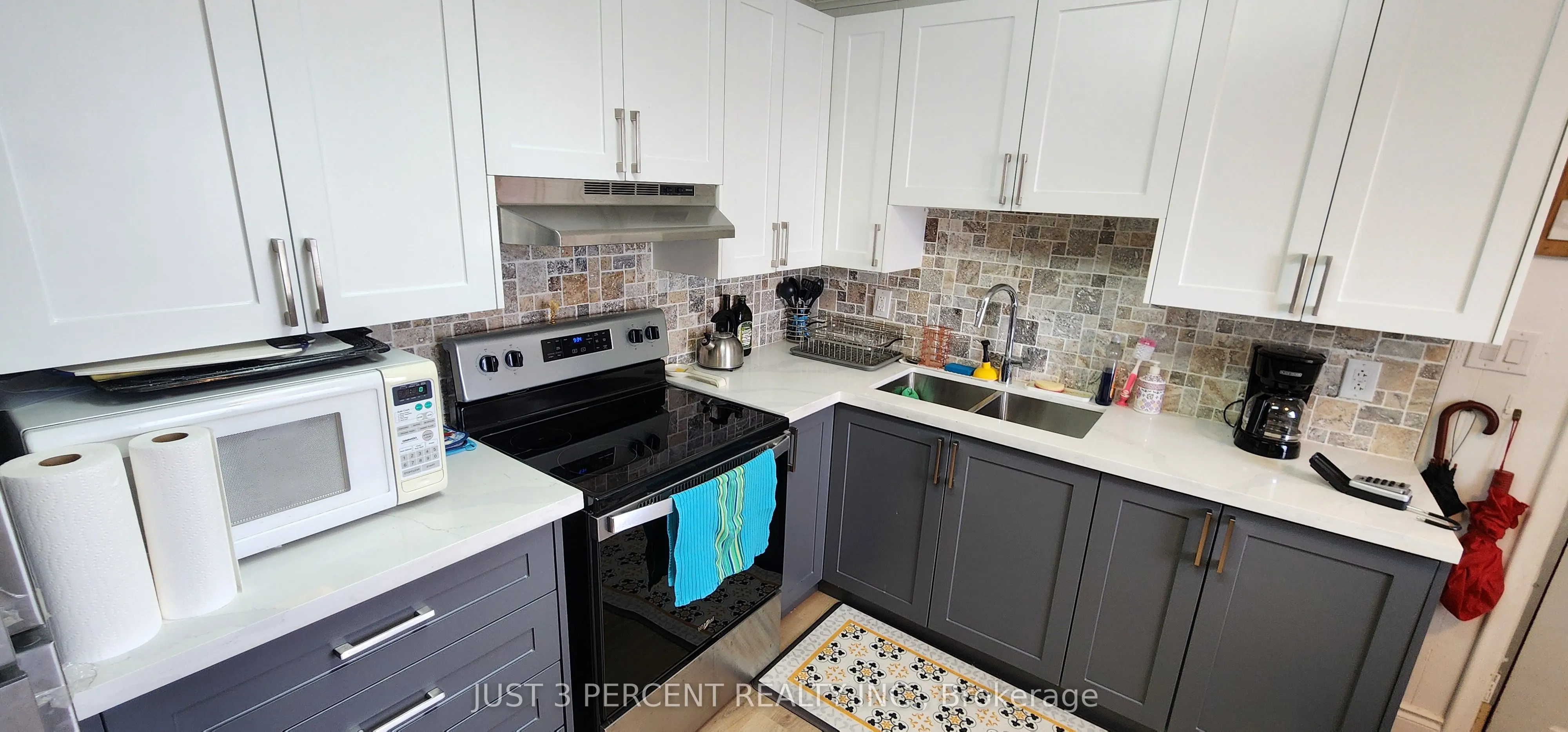 6060 Curtis Point Road, #3