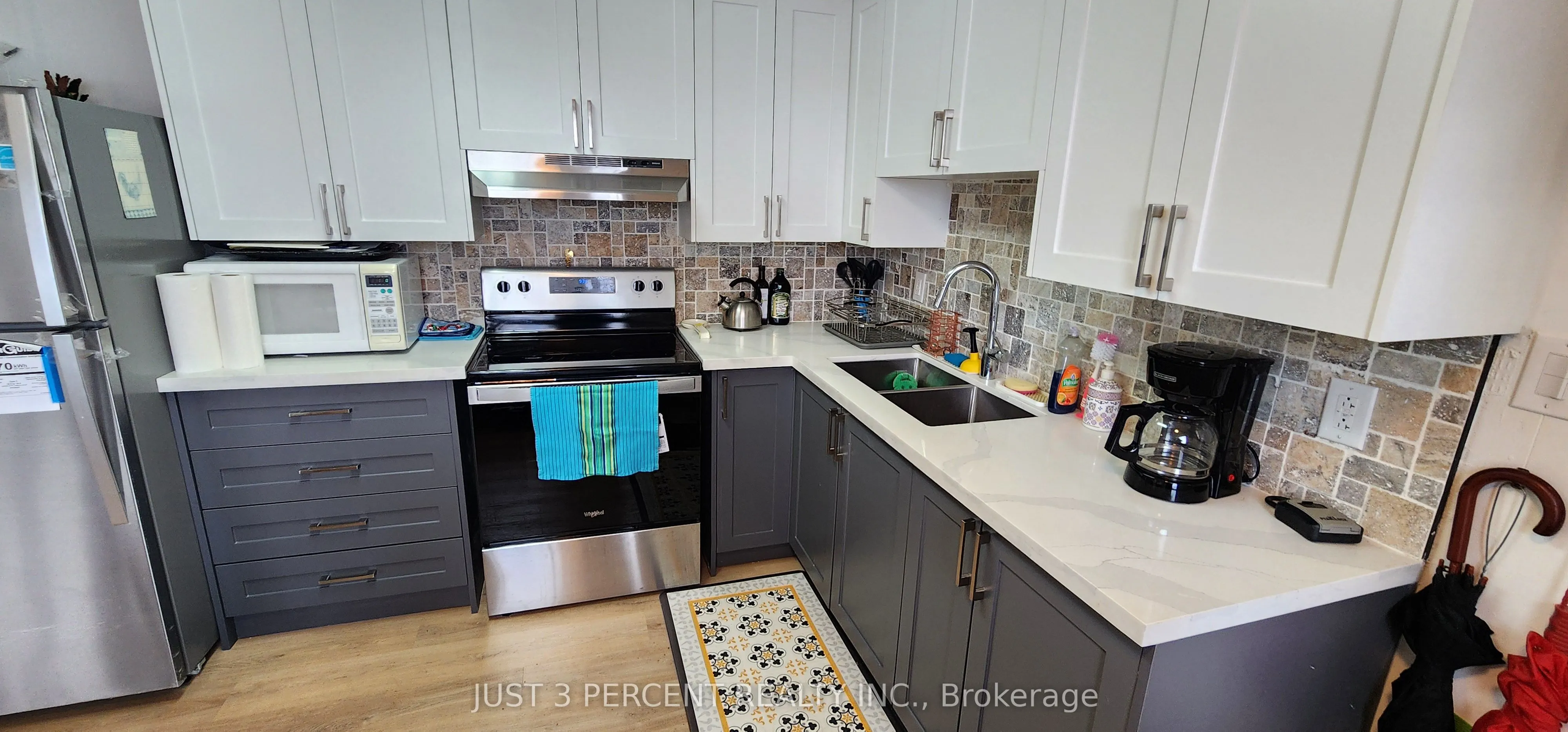 6060 Curtis Point Road, #3