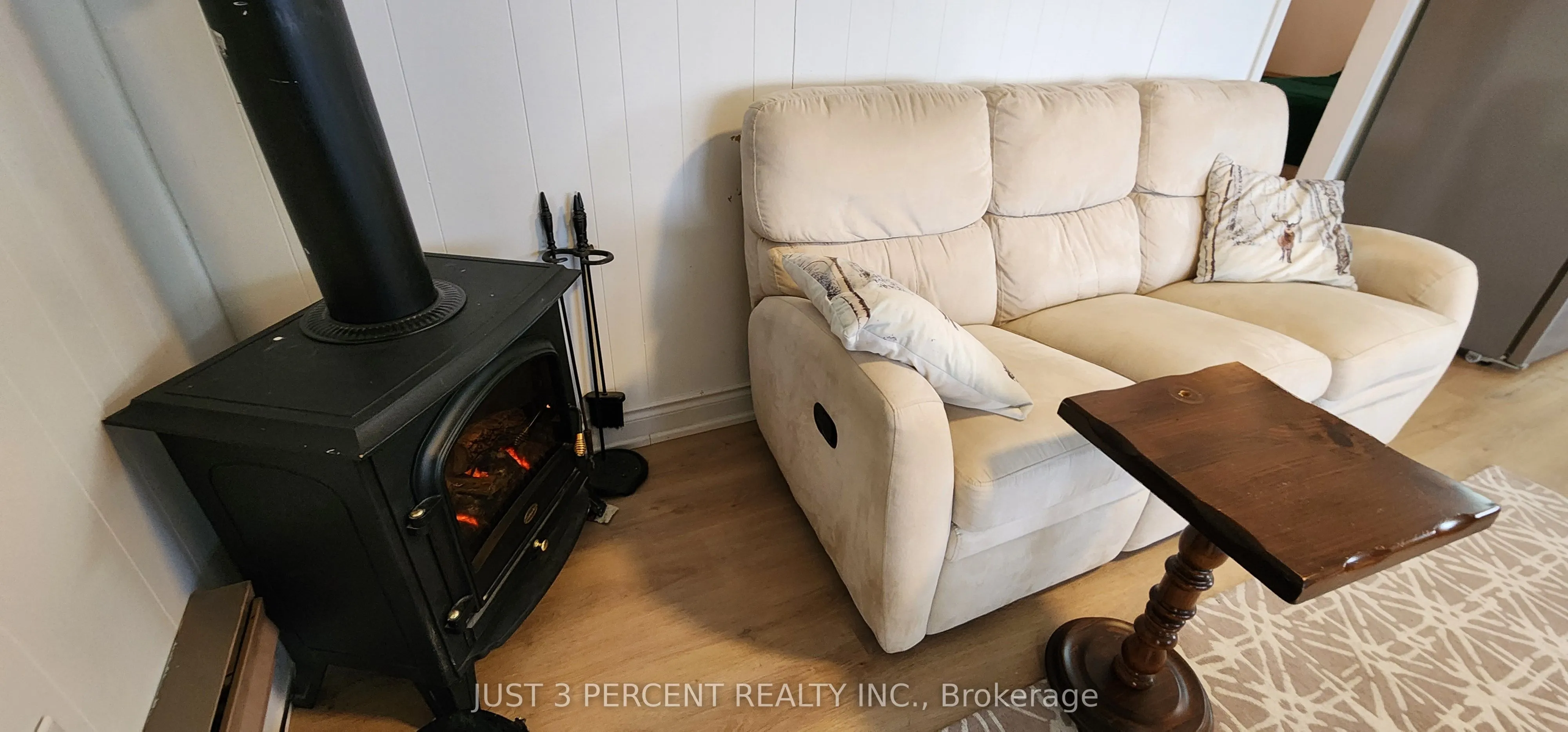 6060 Curtis Point Road, #3