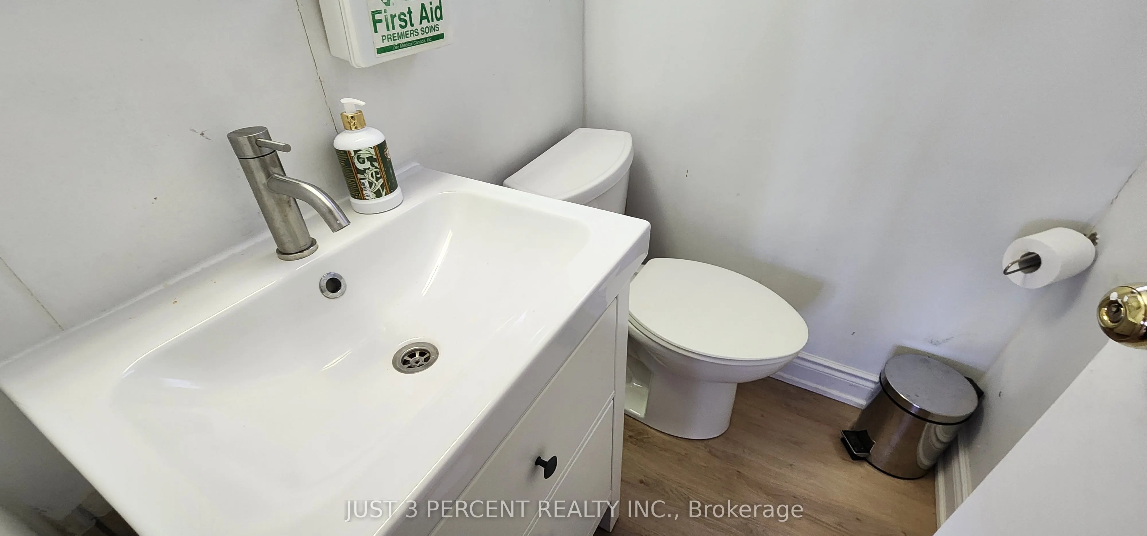 6060 Curtis Point Road, #3