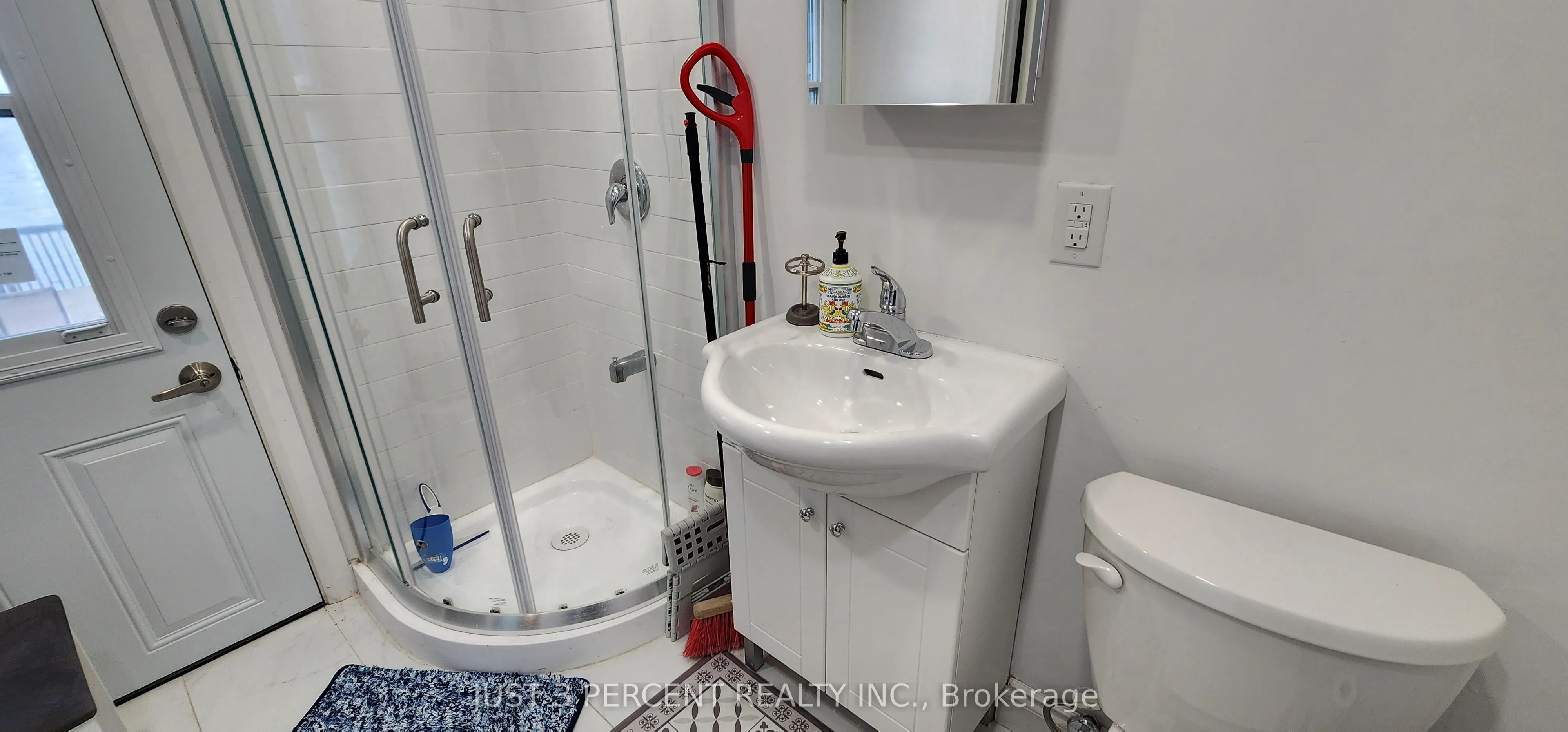 6060 Curtis Point Road, #3