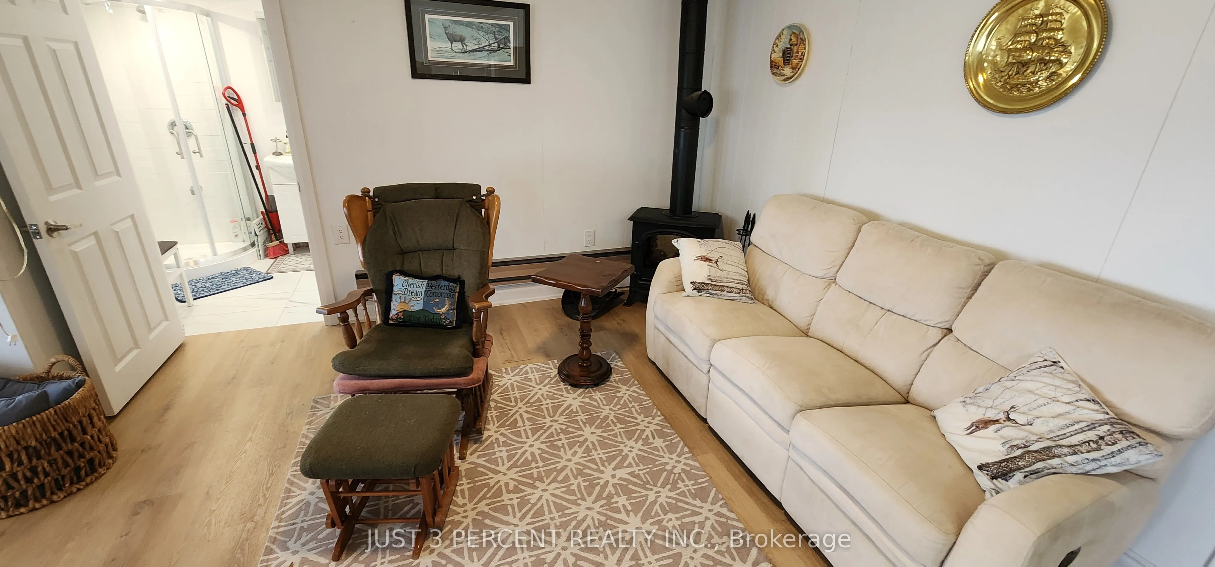 6060 Curtis Point Road, #3