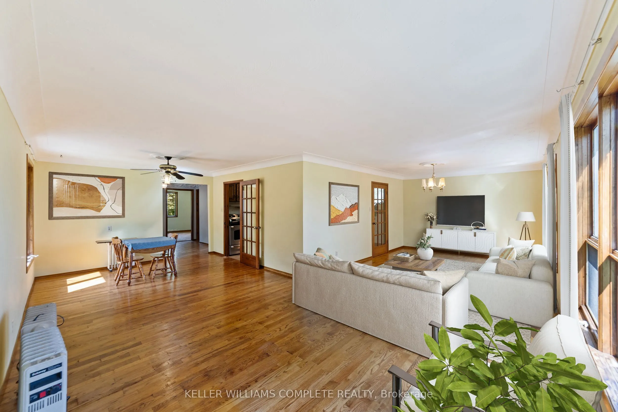 1744 6th Con Road W